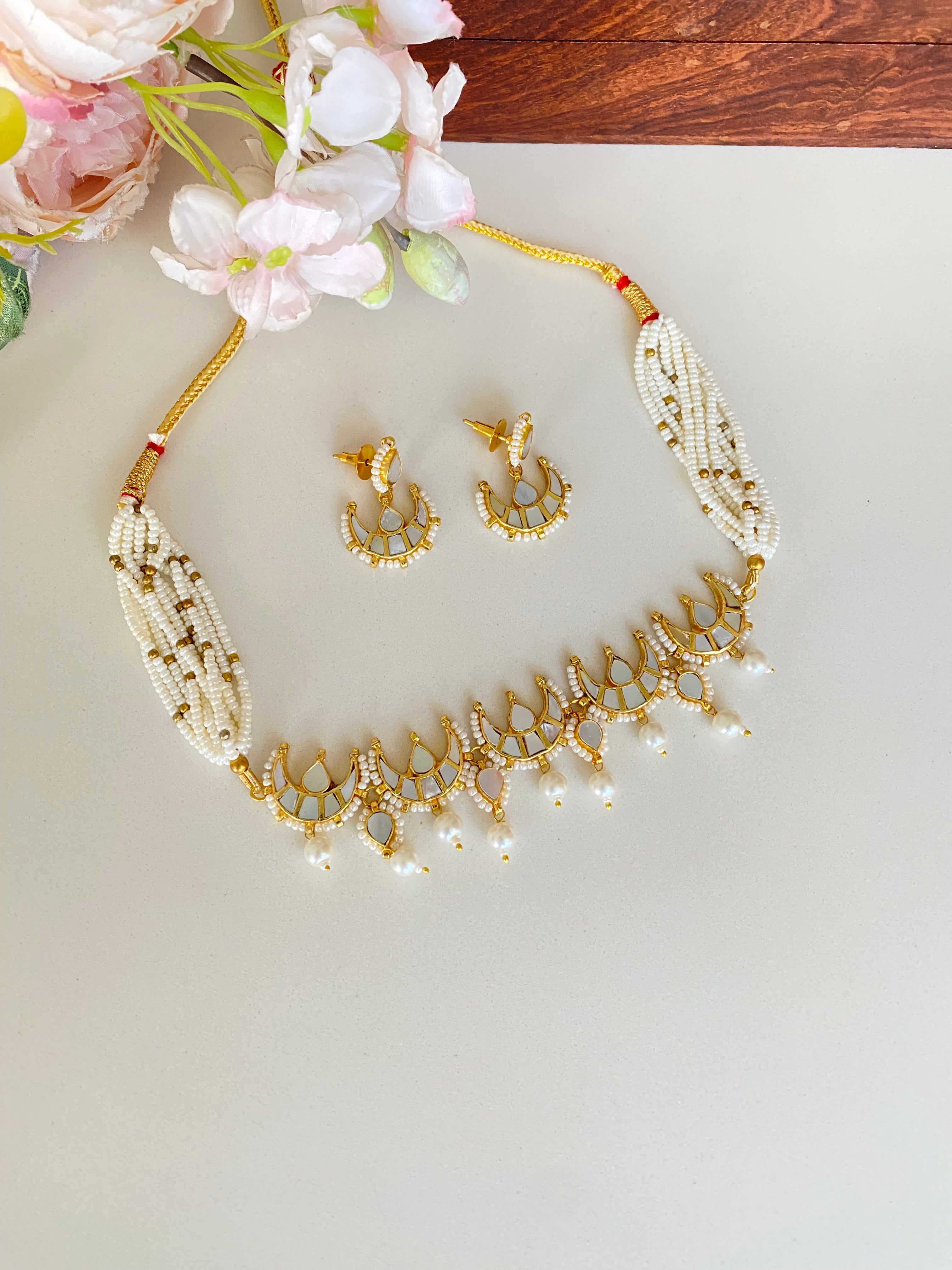 Mother of Pearl Choker set
