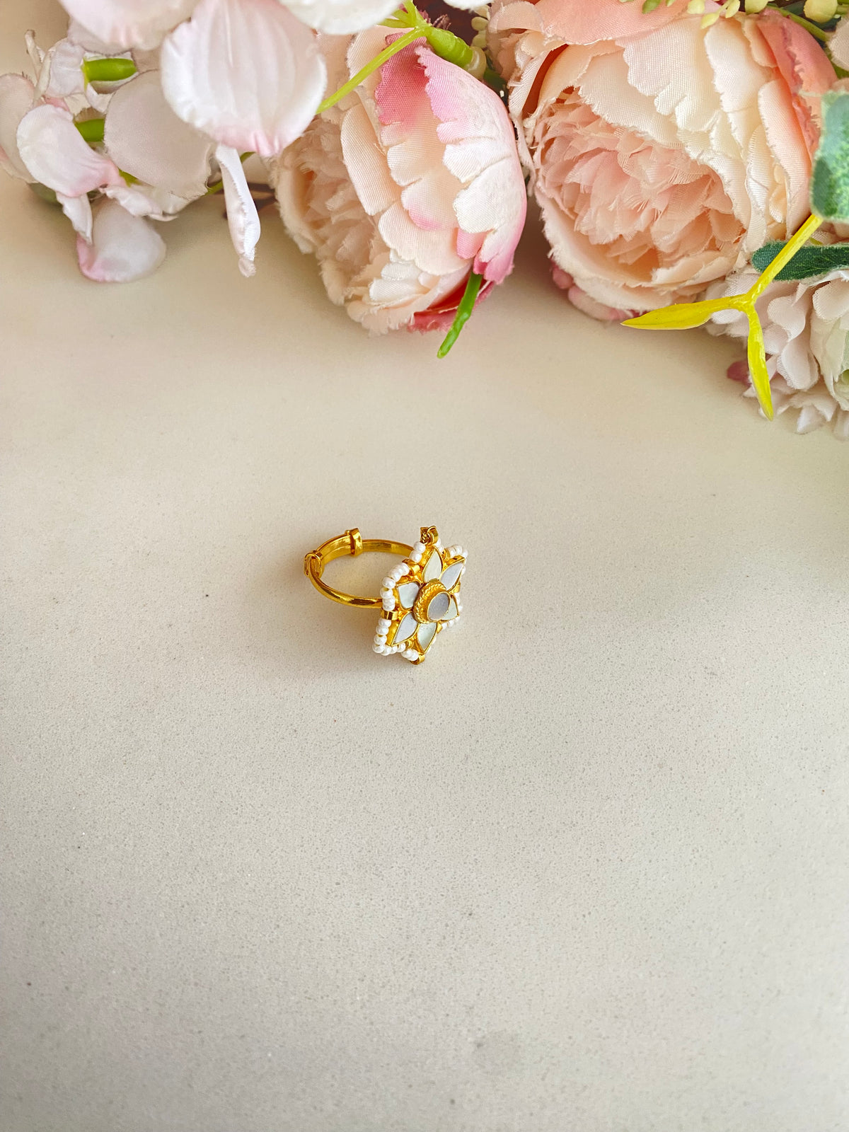 Mother of pearl Ring