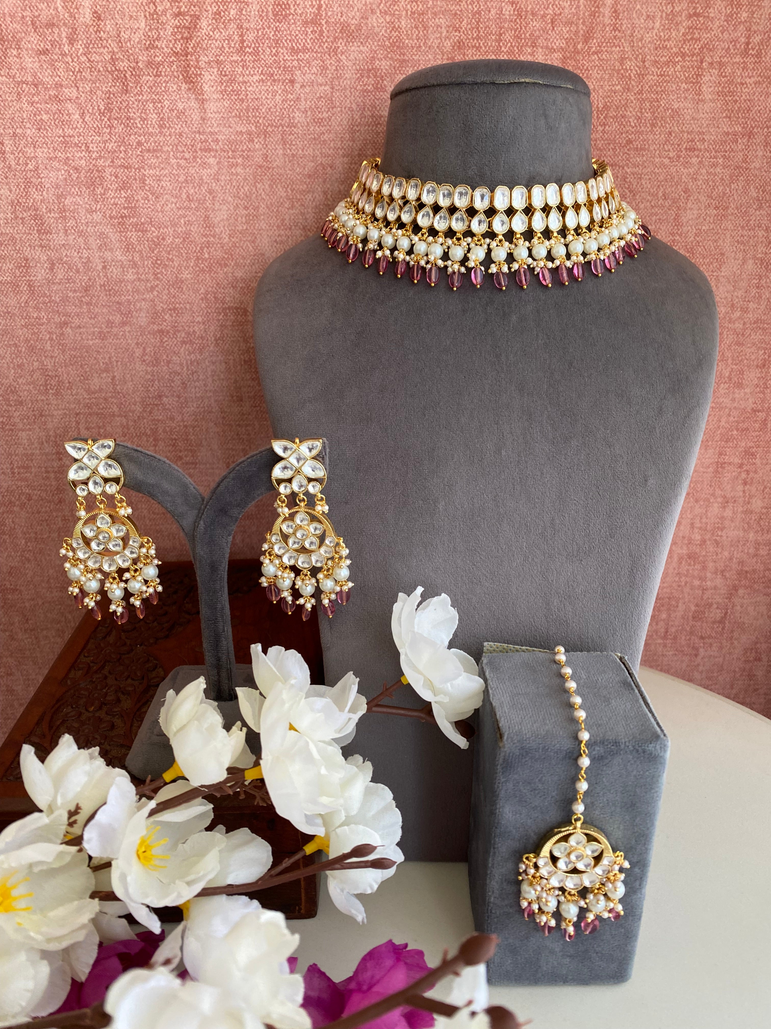 Gold plated Kundan Choker Set
