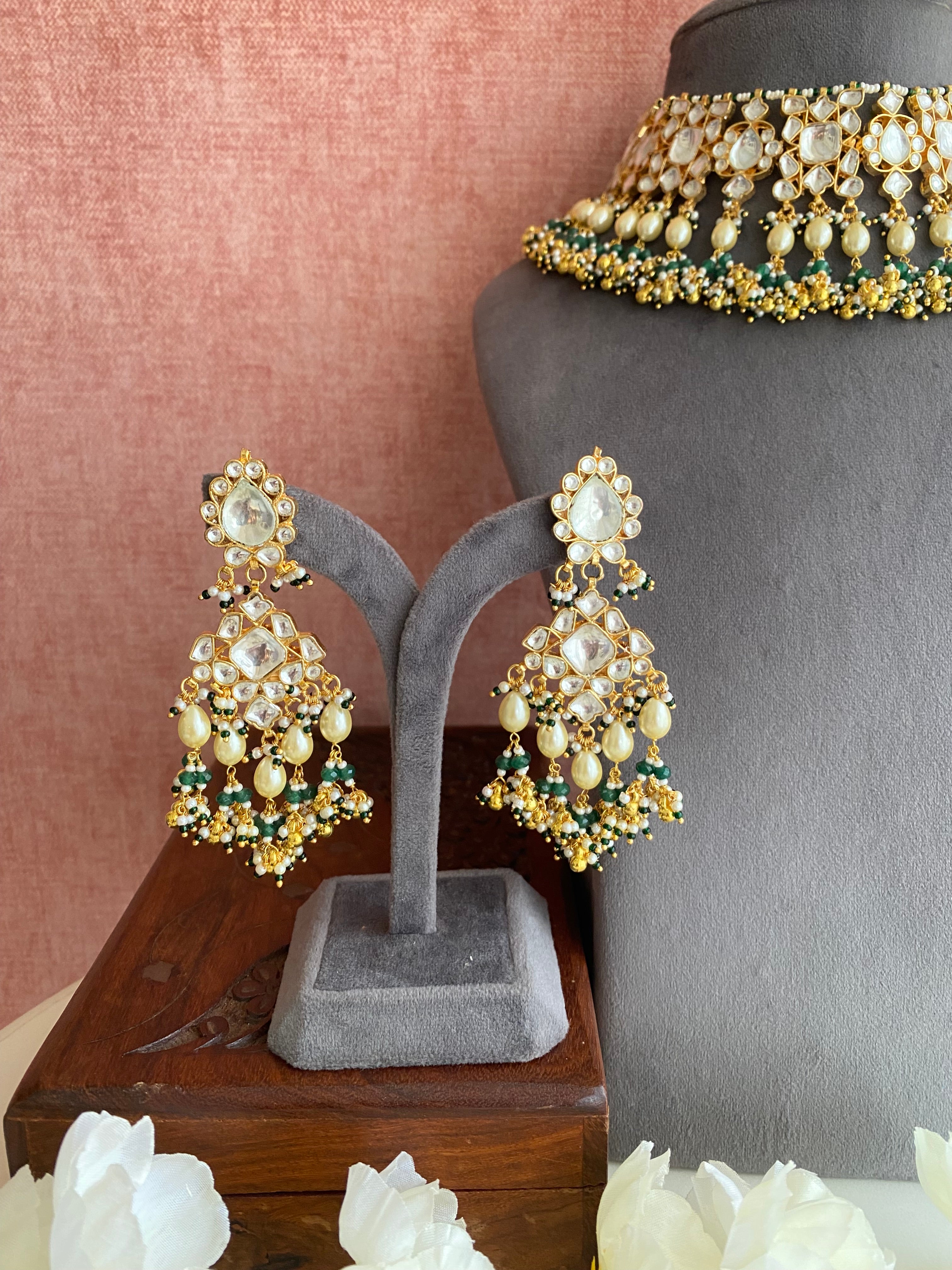Gold Plated kundan Choker set