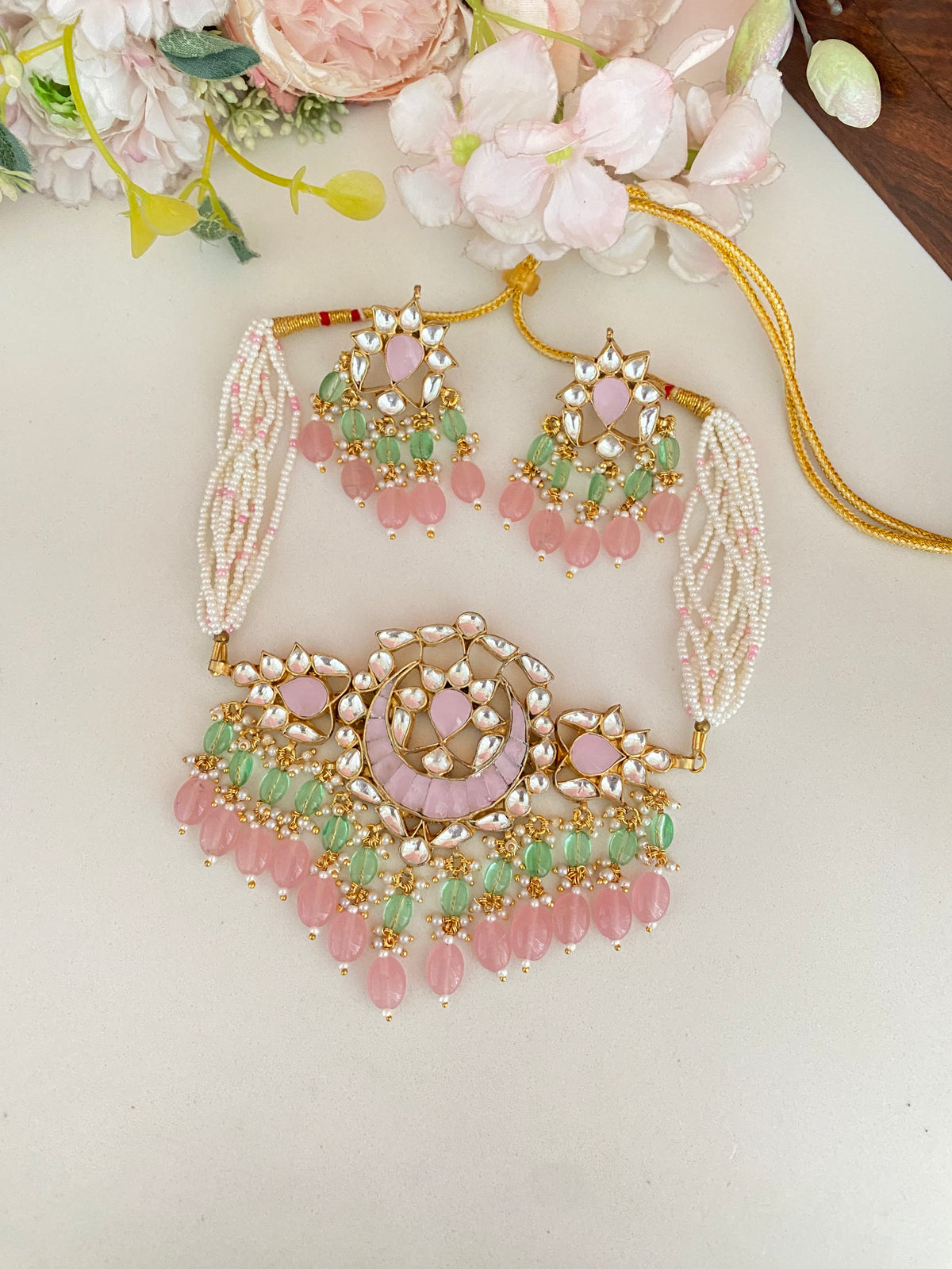 Gold plated Kundan choker Set