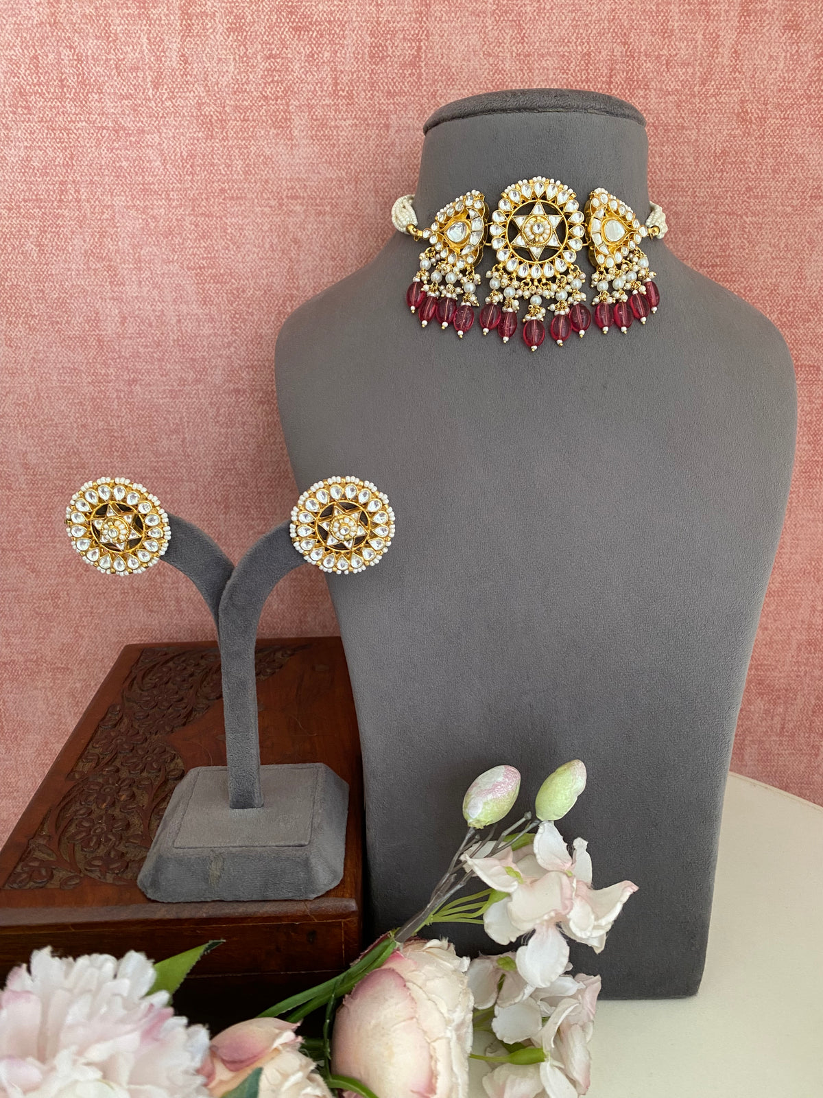Gold plated kundan Choker Set