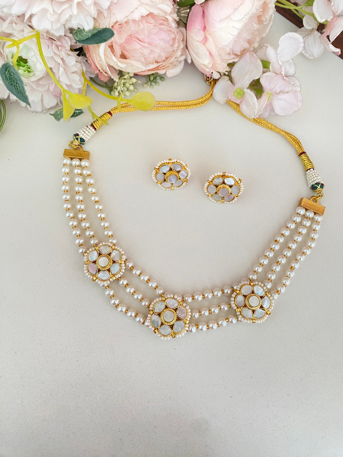 Mother of Pearl necklace set