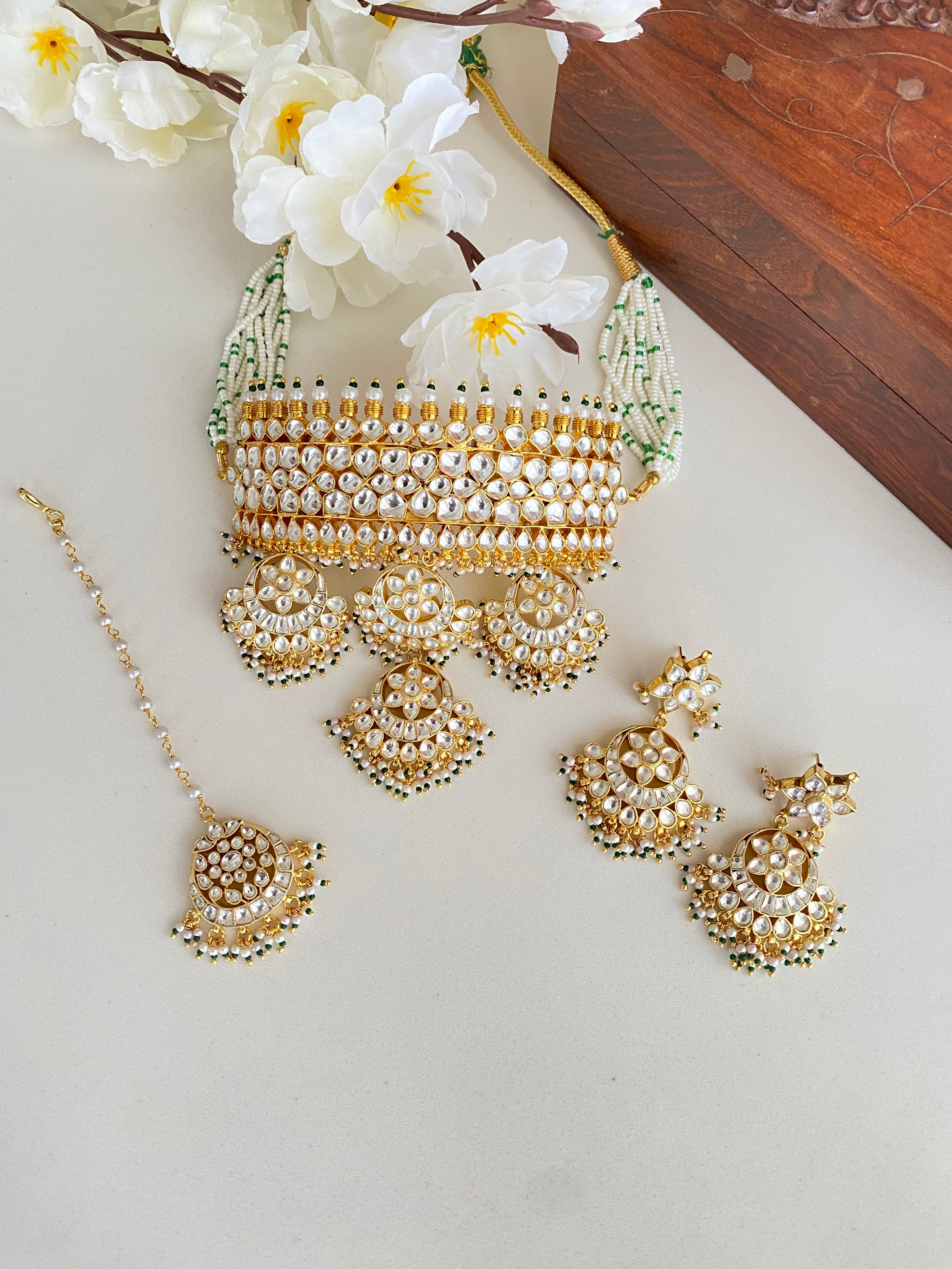 Gold plated Kundan Choker Set