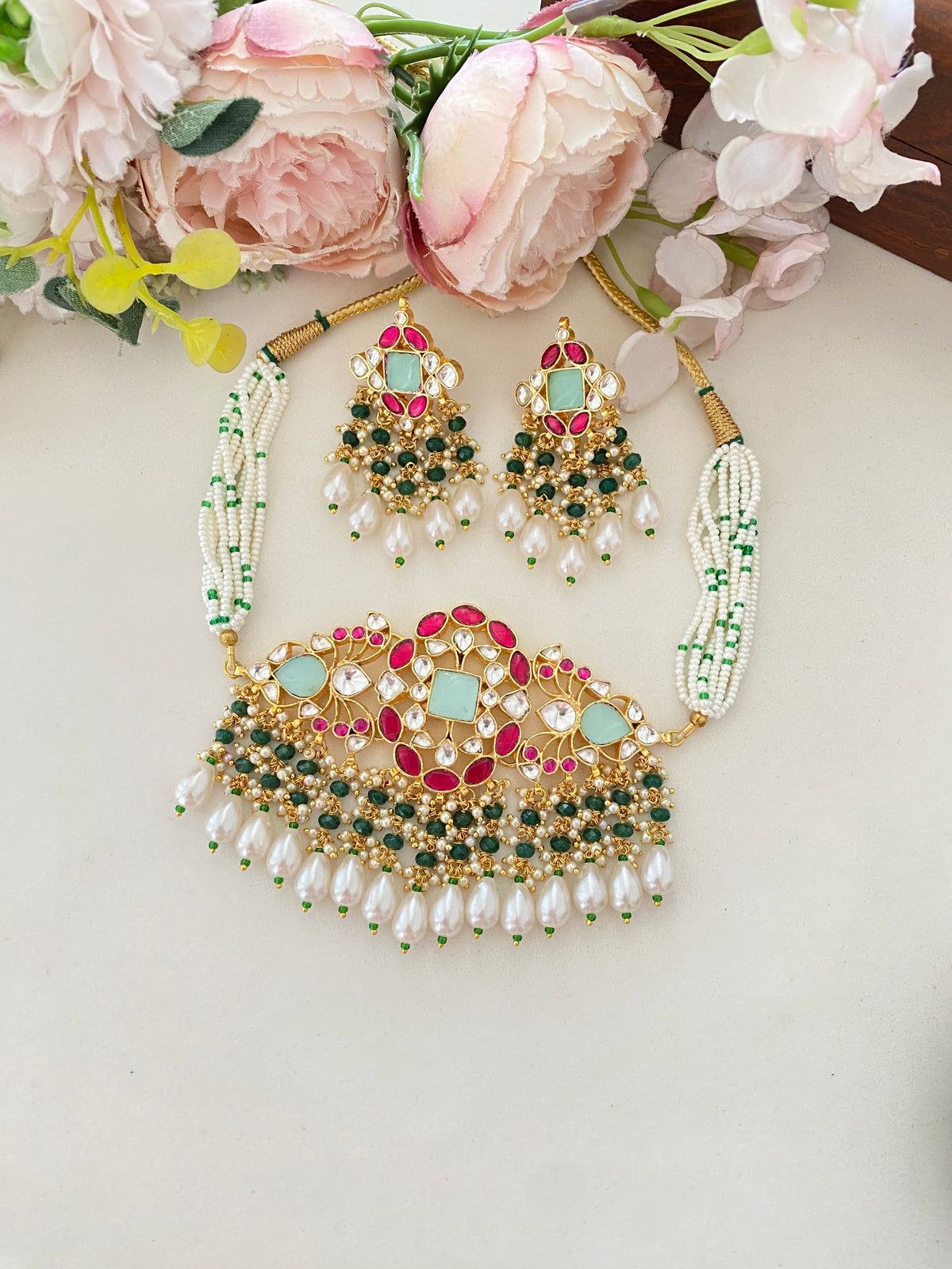 Gold plated Kundan Choker Set