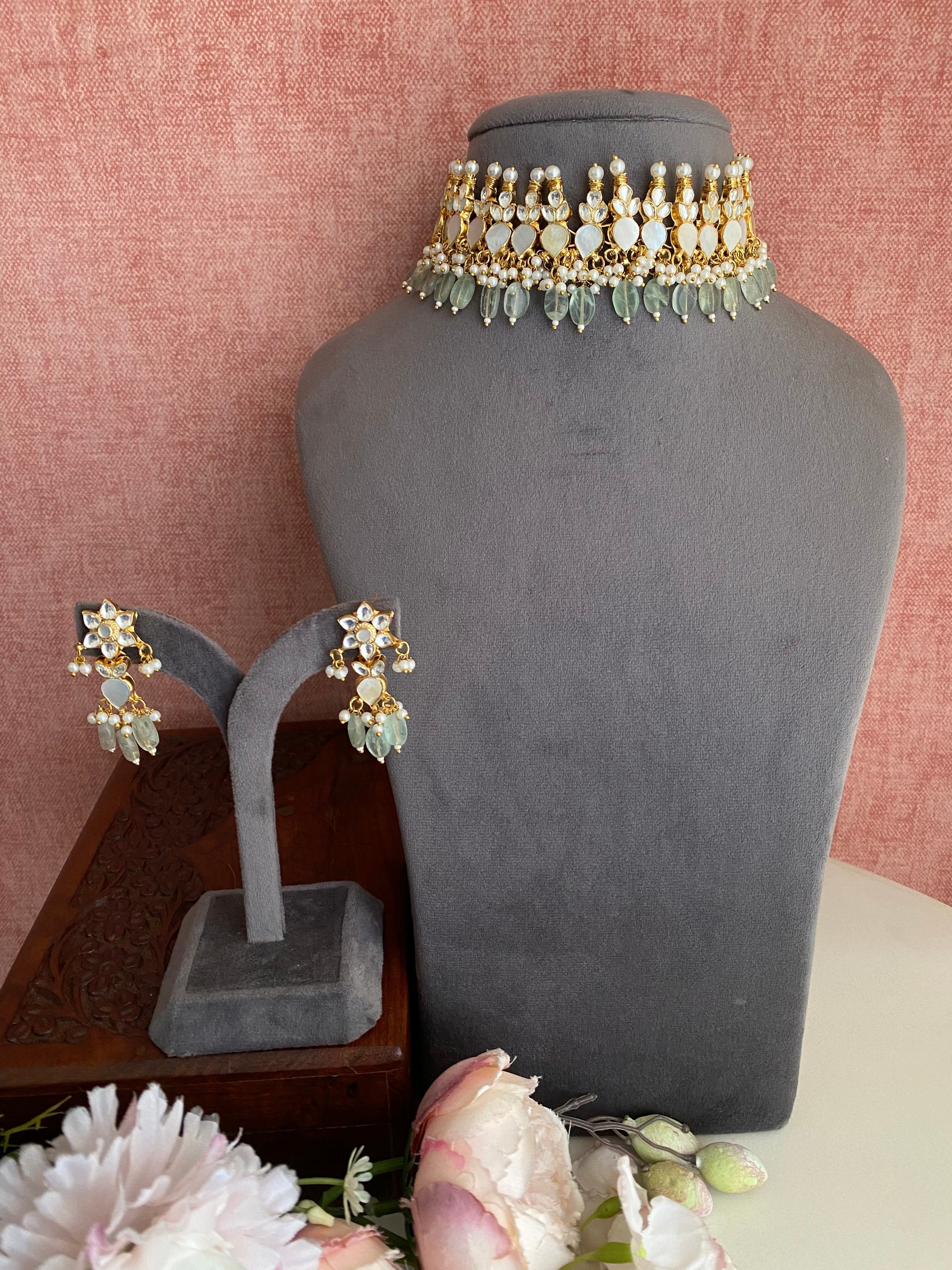 Mother Of Pearl choker set in Mint drops