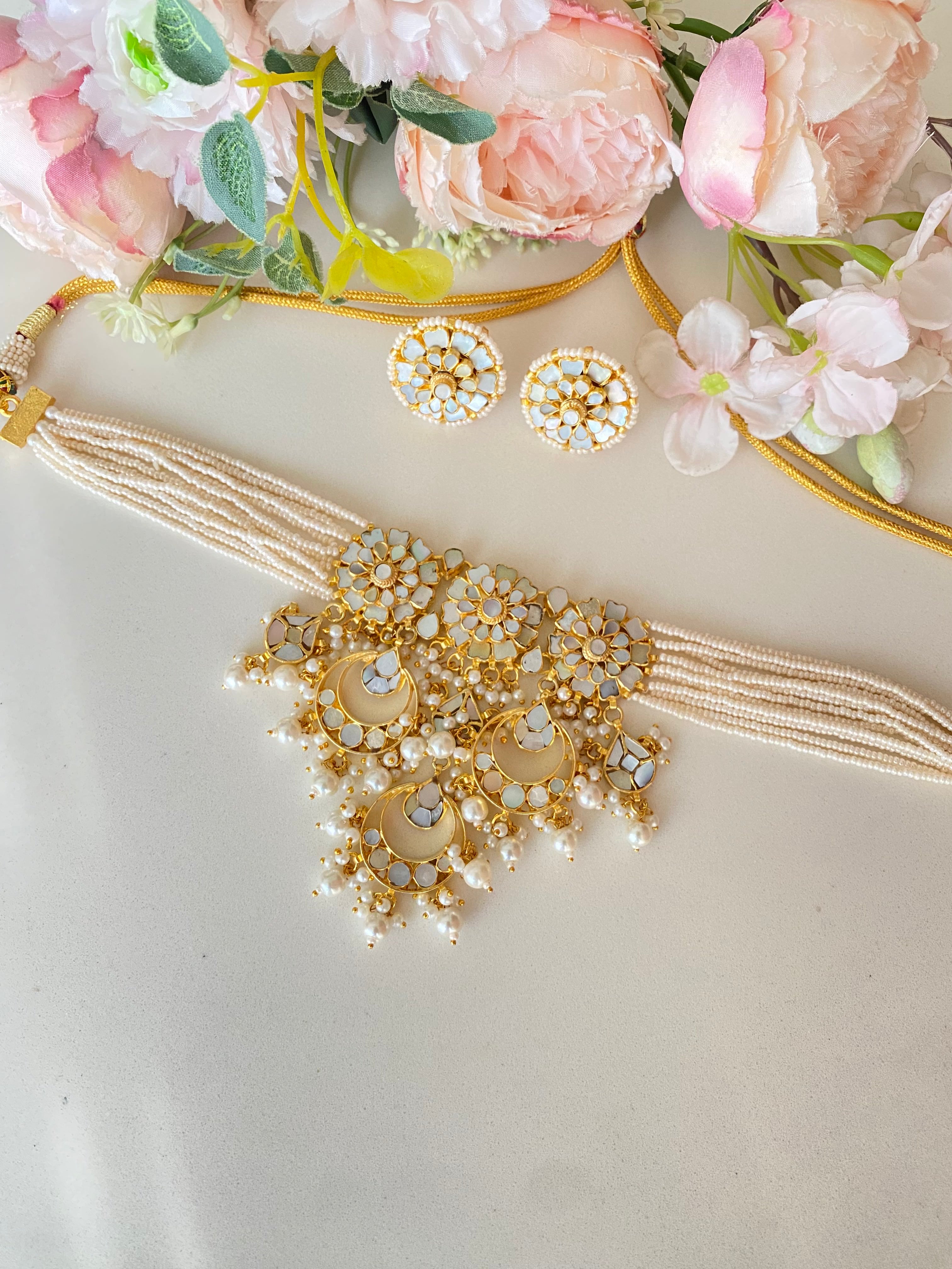 Mother Of Pearl choker set