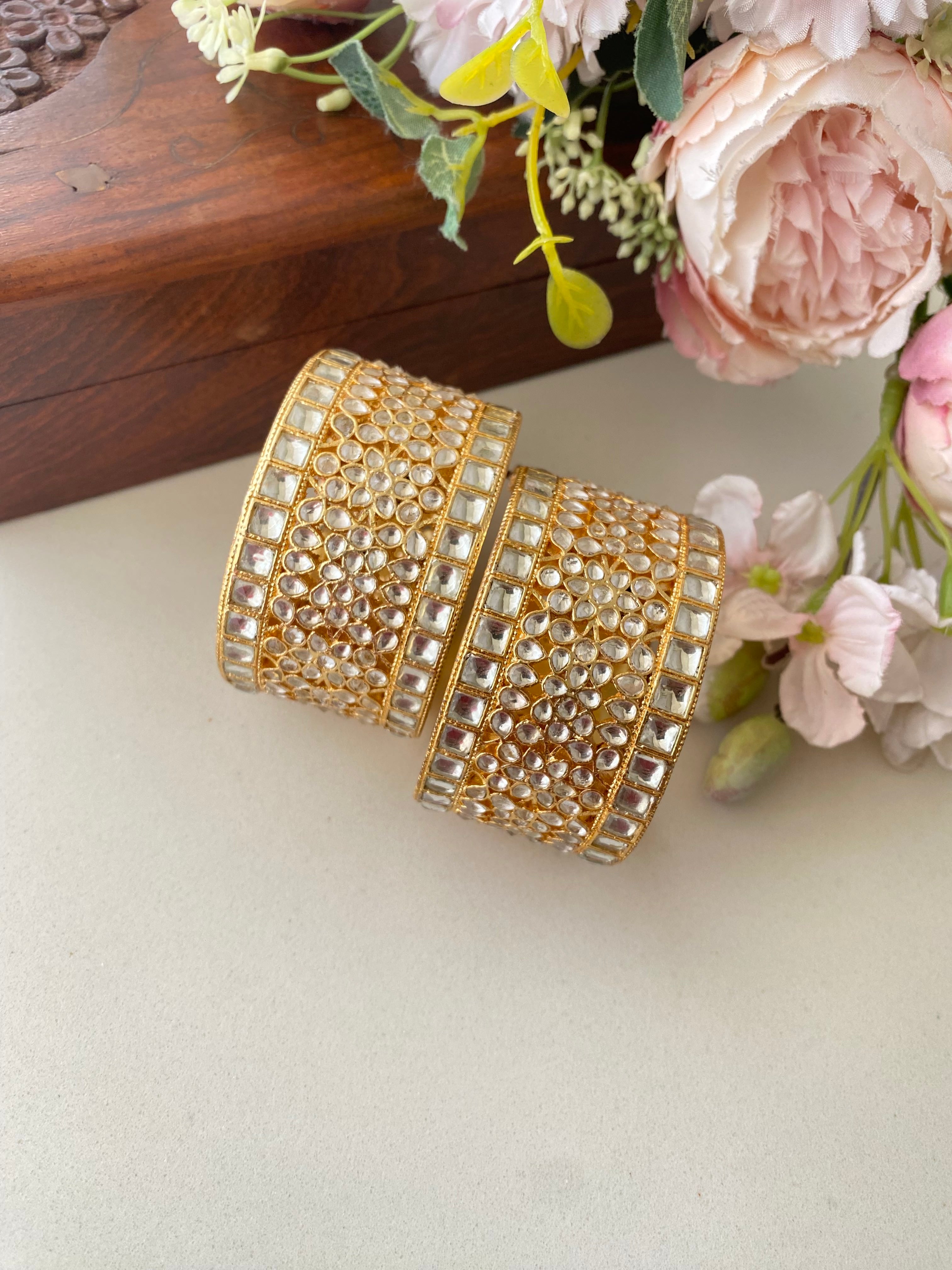 Gold plated Kundan Broad Bangle
