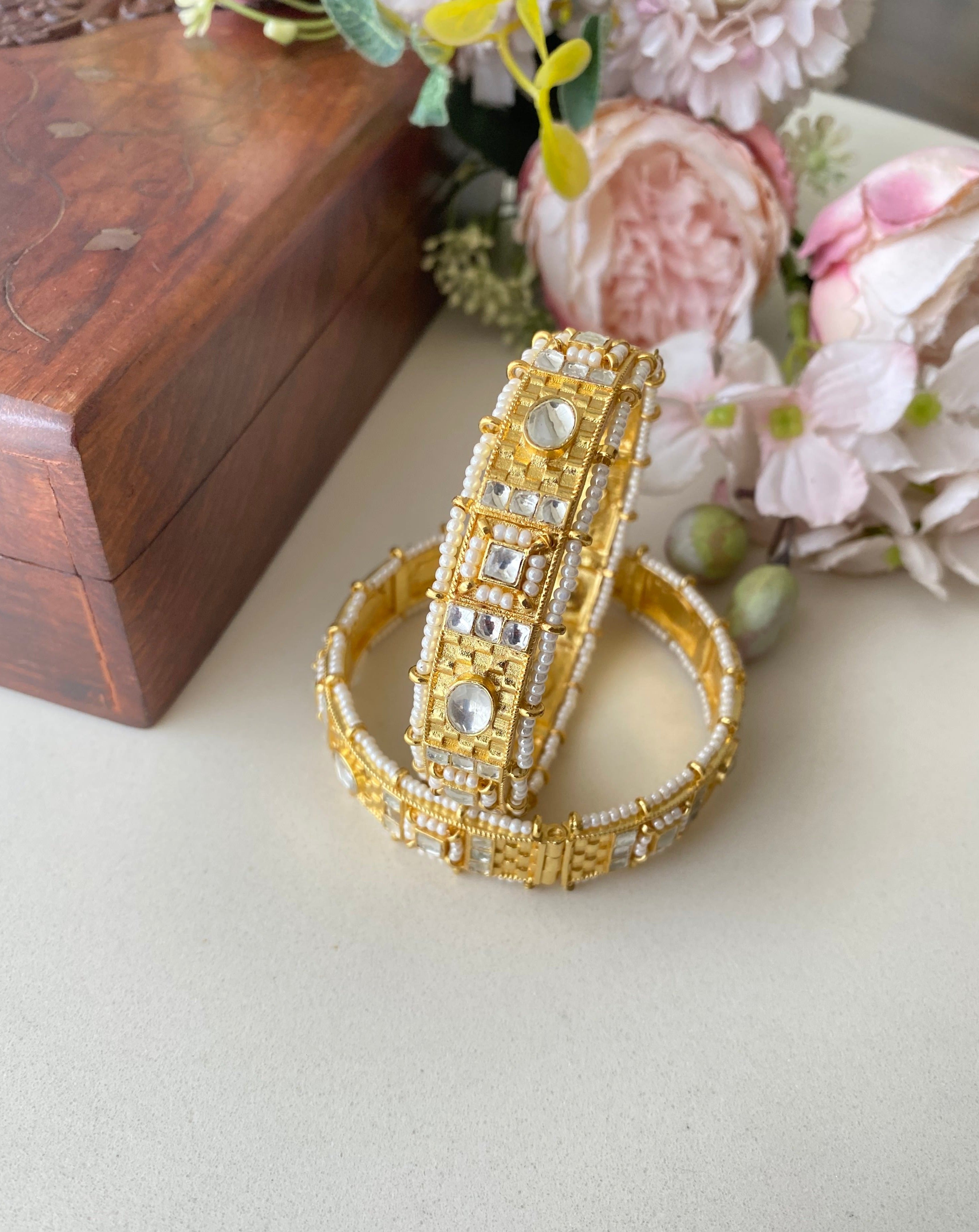 Gold plated Kundan Bangle