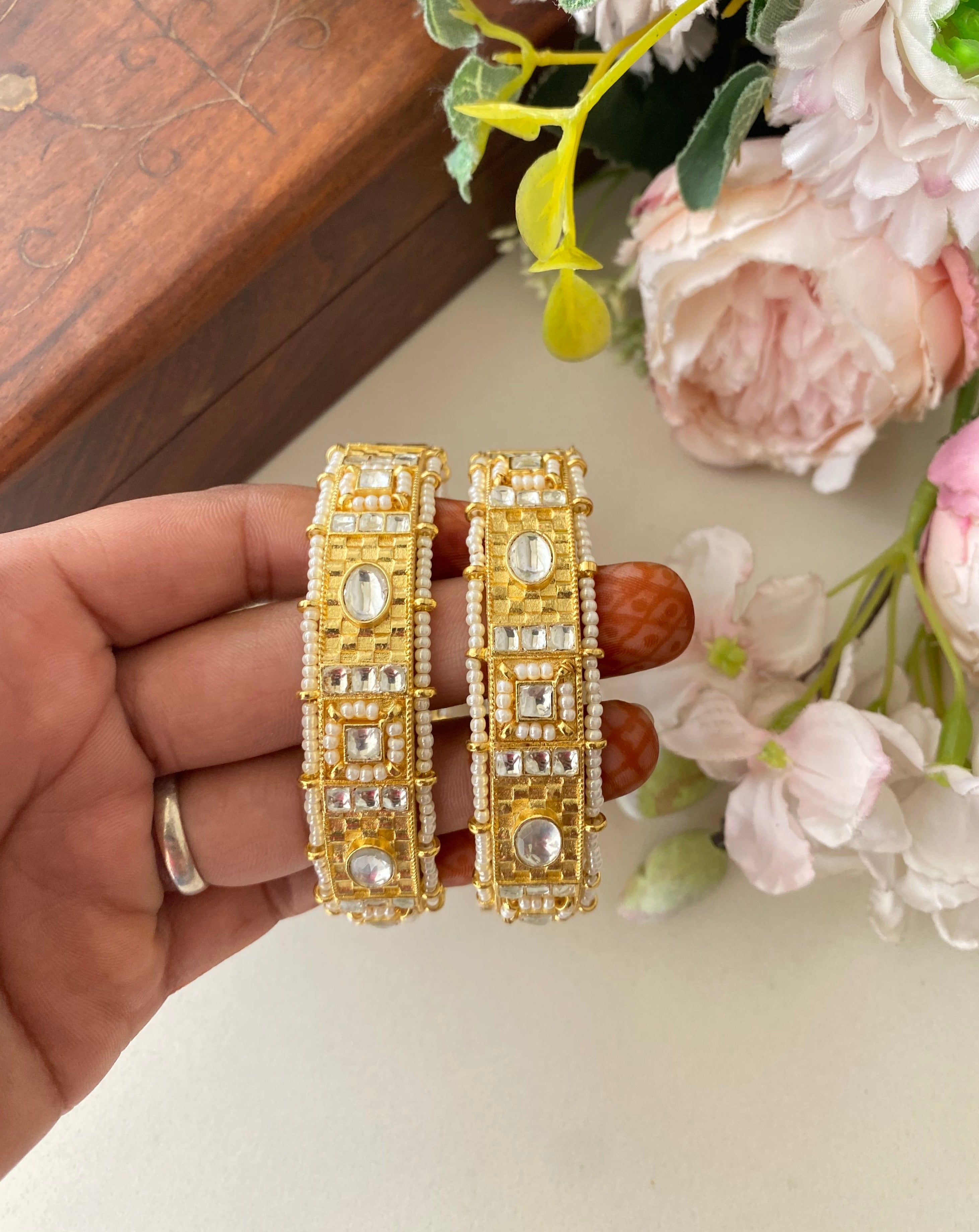 Gold plated Kundan Bangle