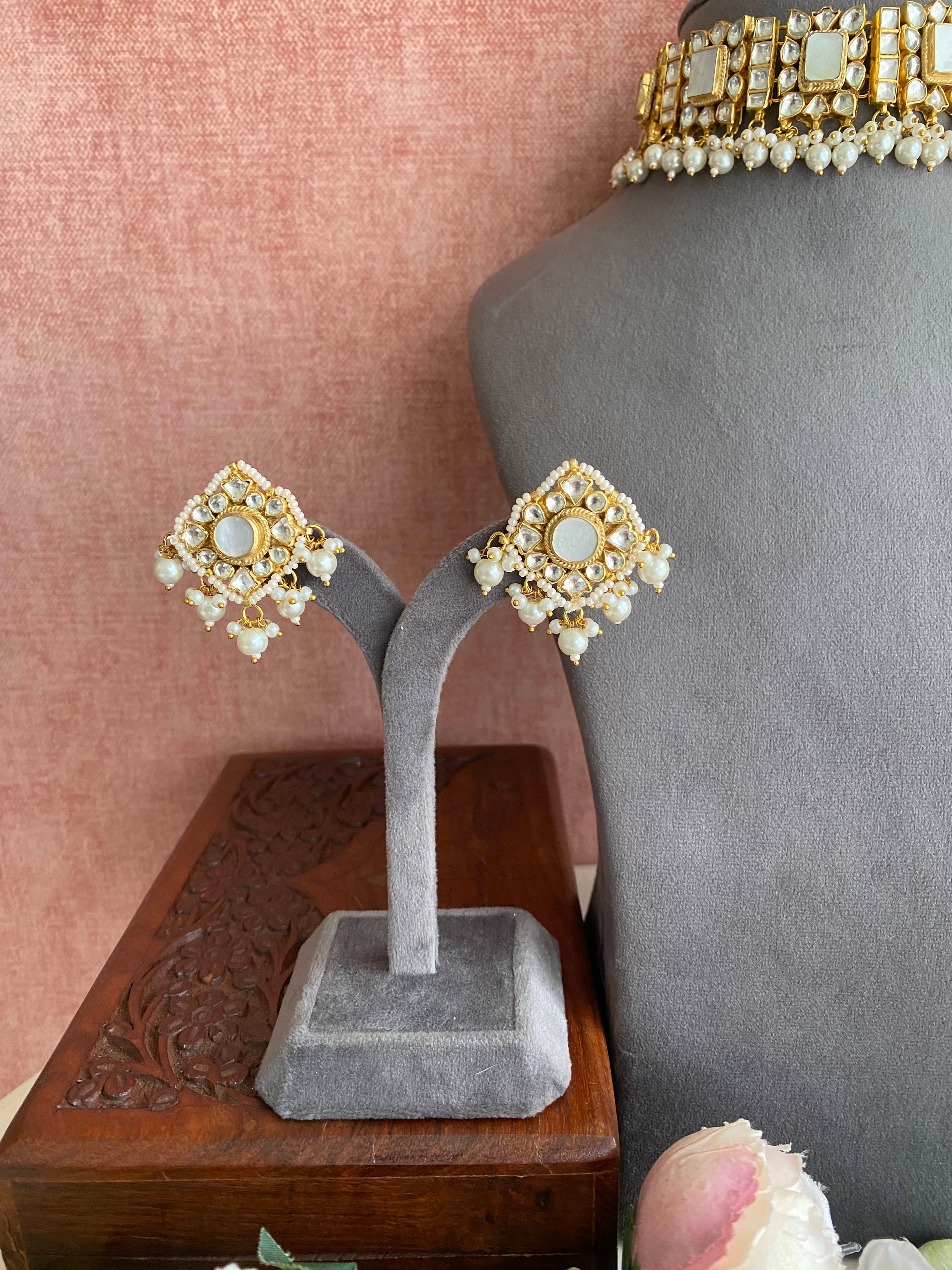 Mother of Pearl Choker set