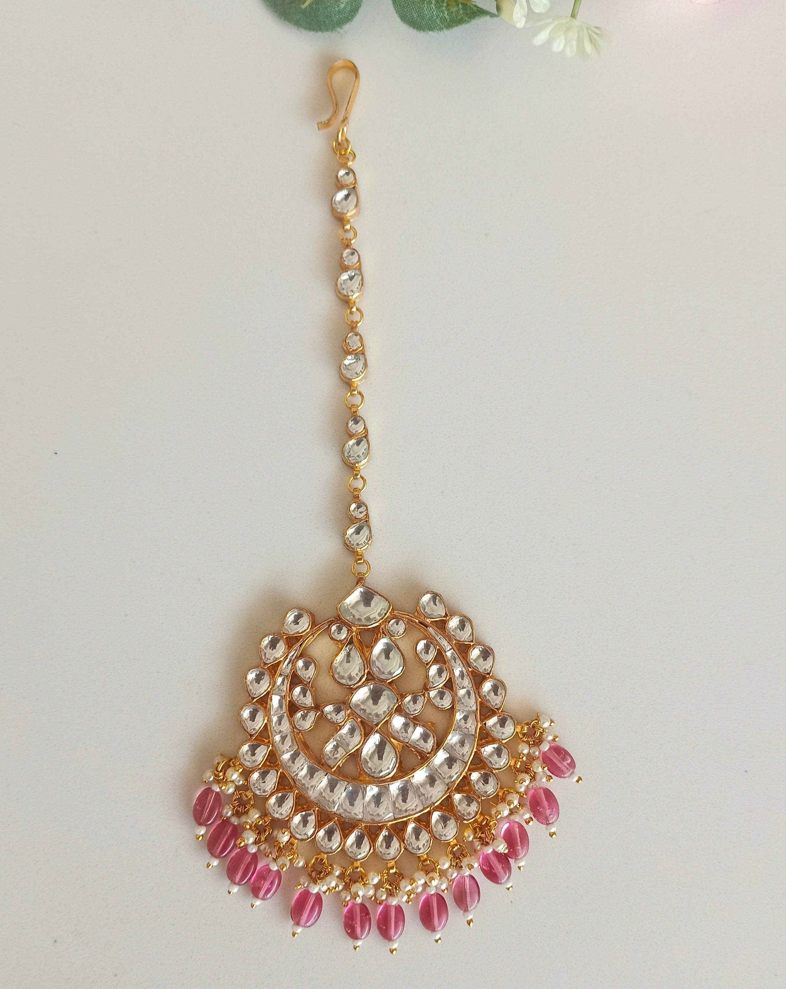 Kundan Tikka With Pink Drops