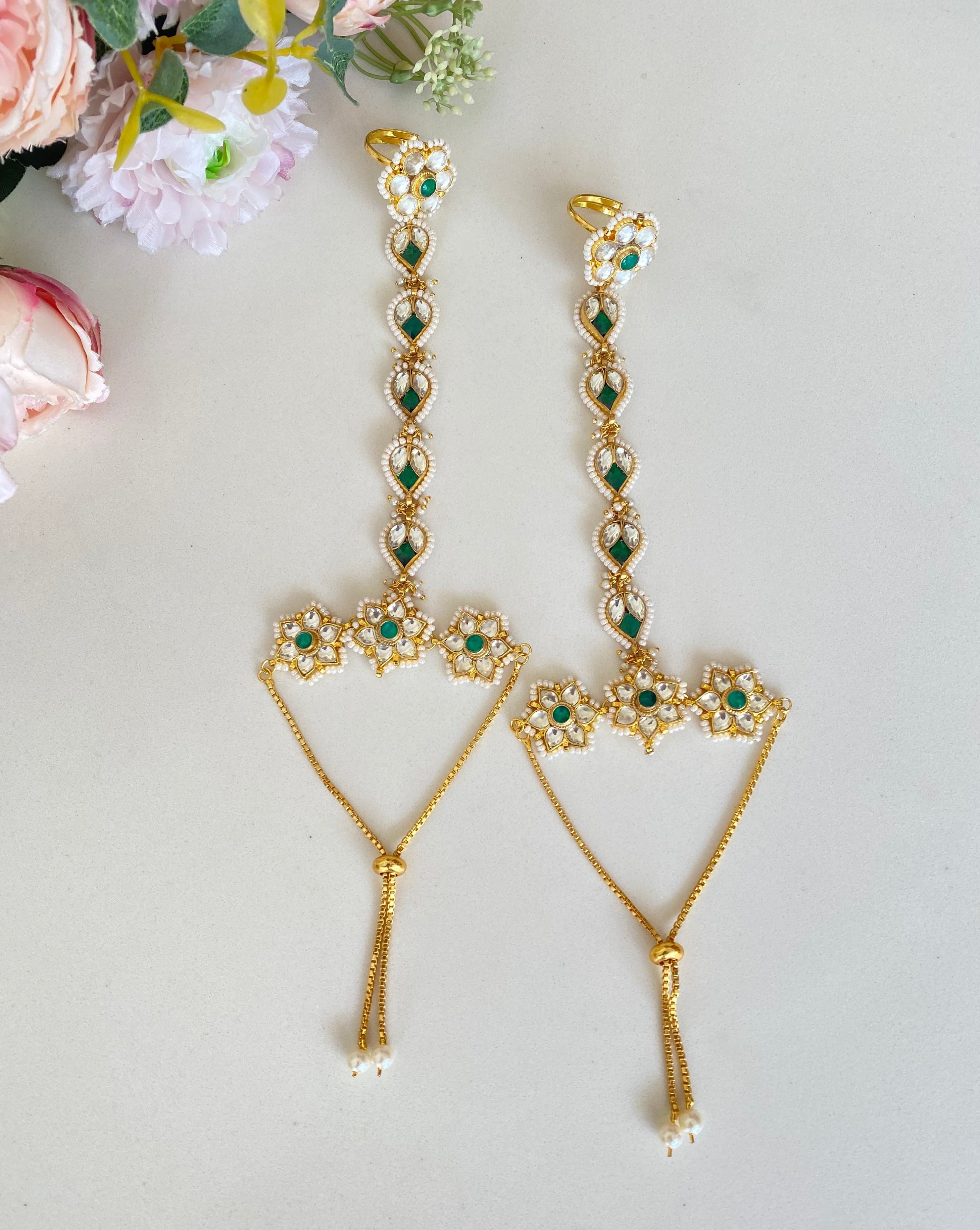 Gold plated Green Kundan Hathphool