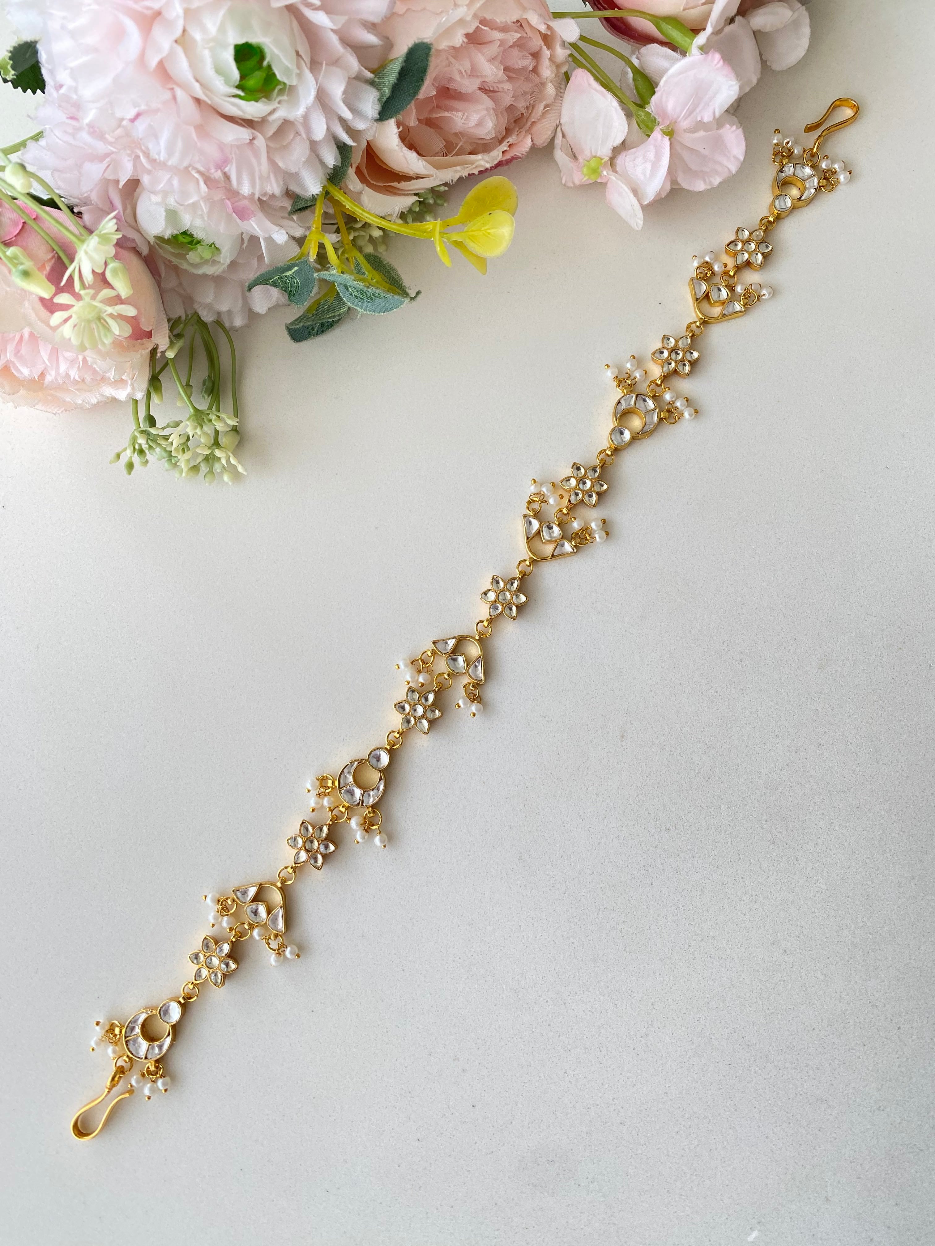 Gold plated Kundan sheeshphool in pearl