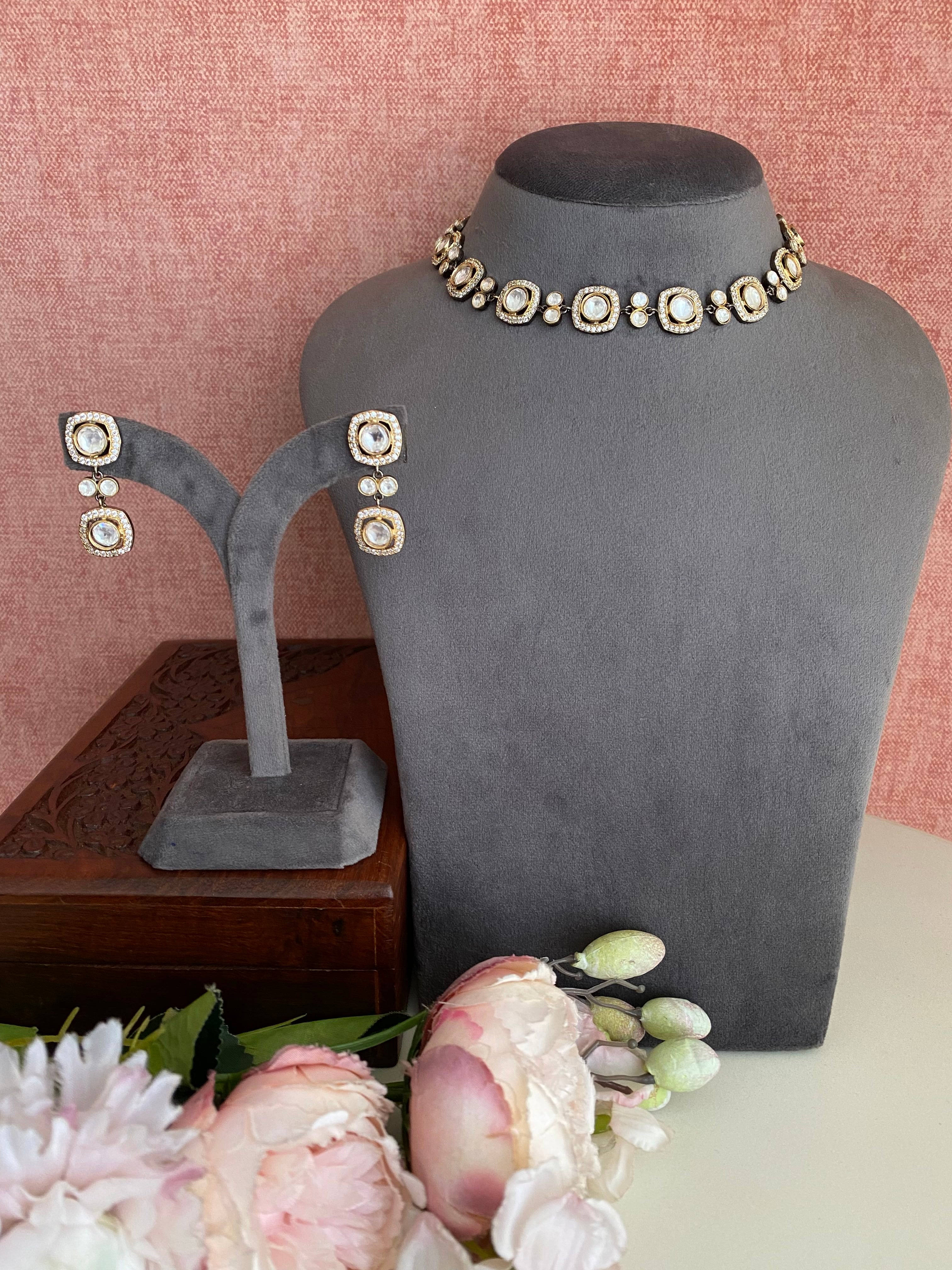 Silver plated Moissanite Choker set