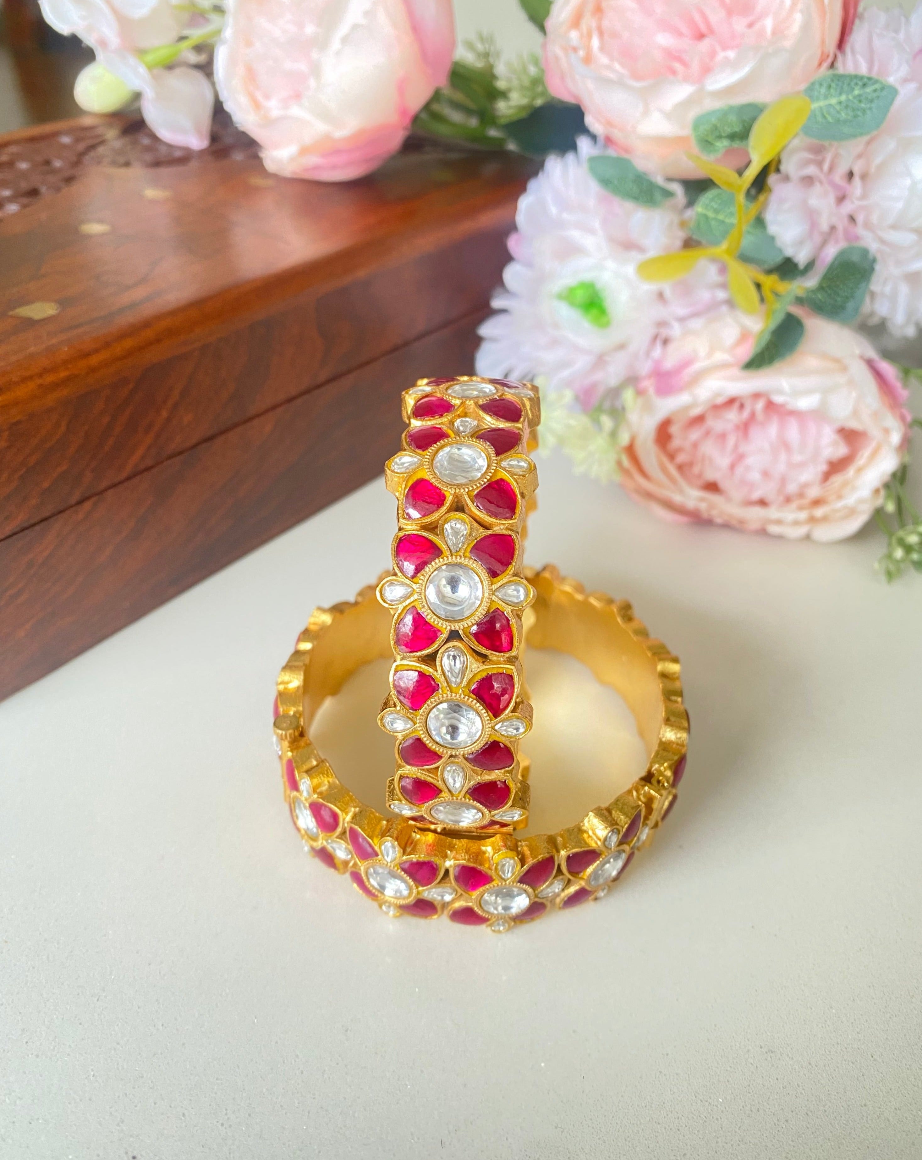 Gold Plated Pink Kundan Bangle