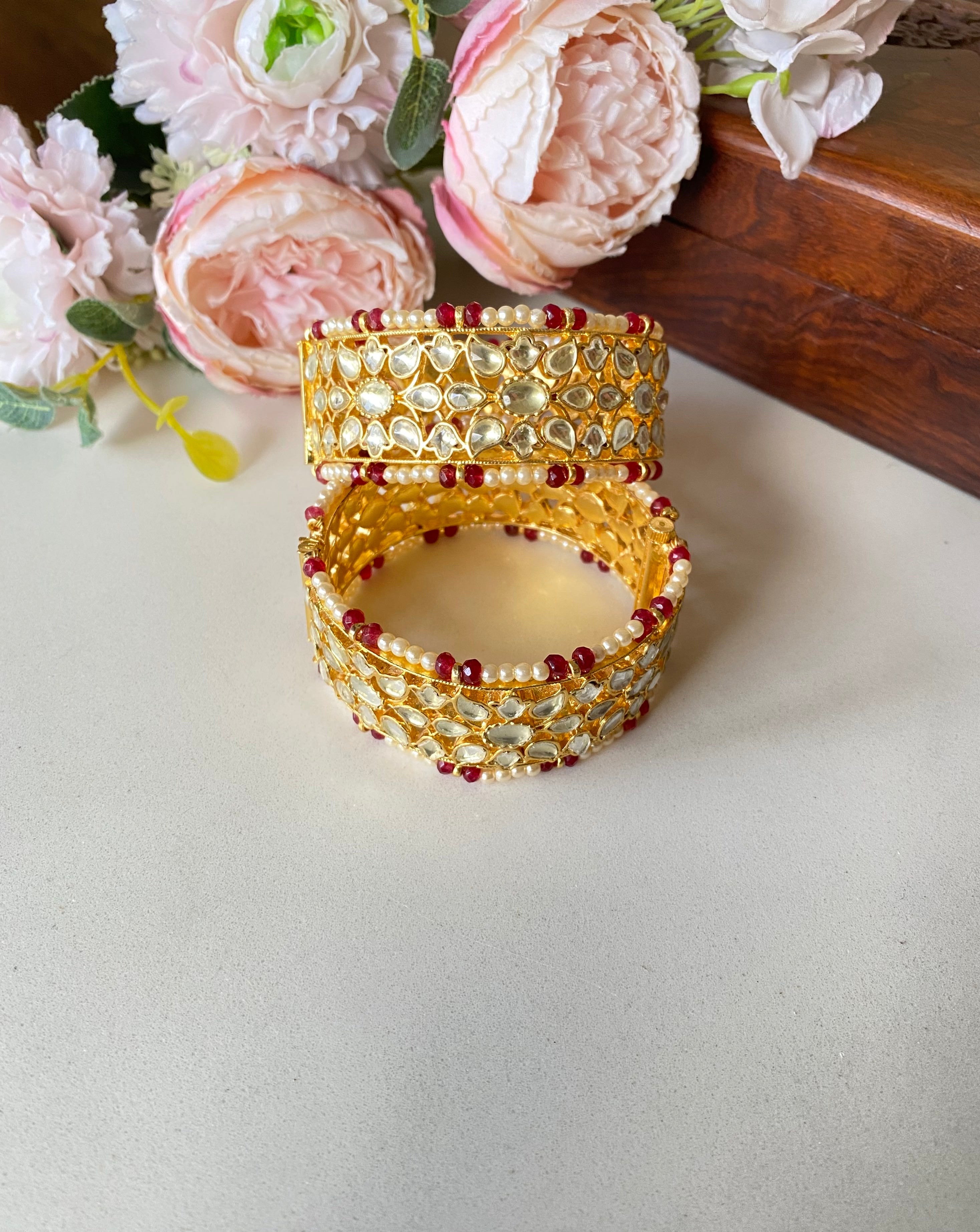 Gold plated Kundan Broad Bangle