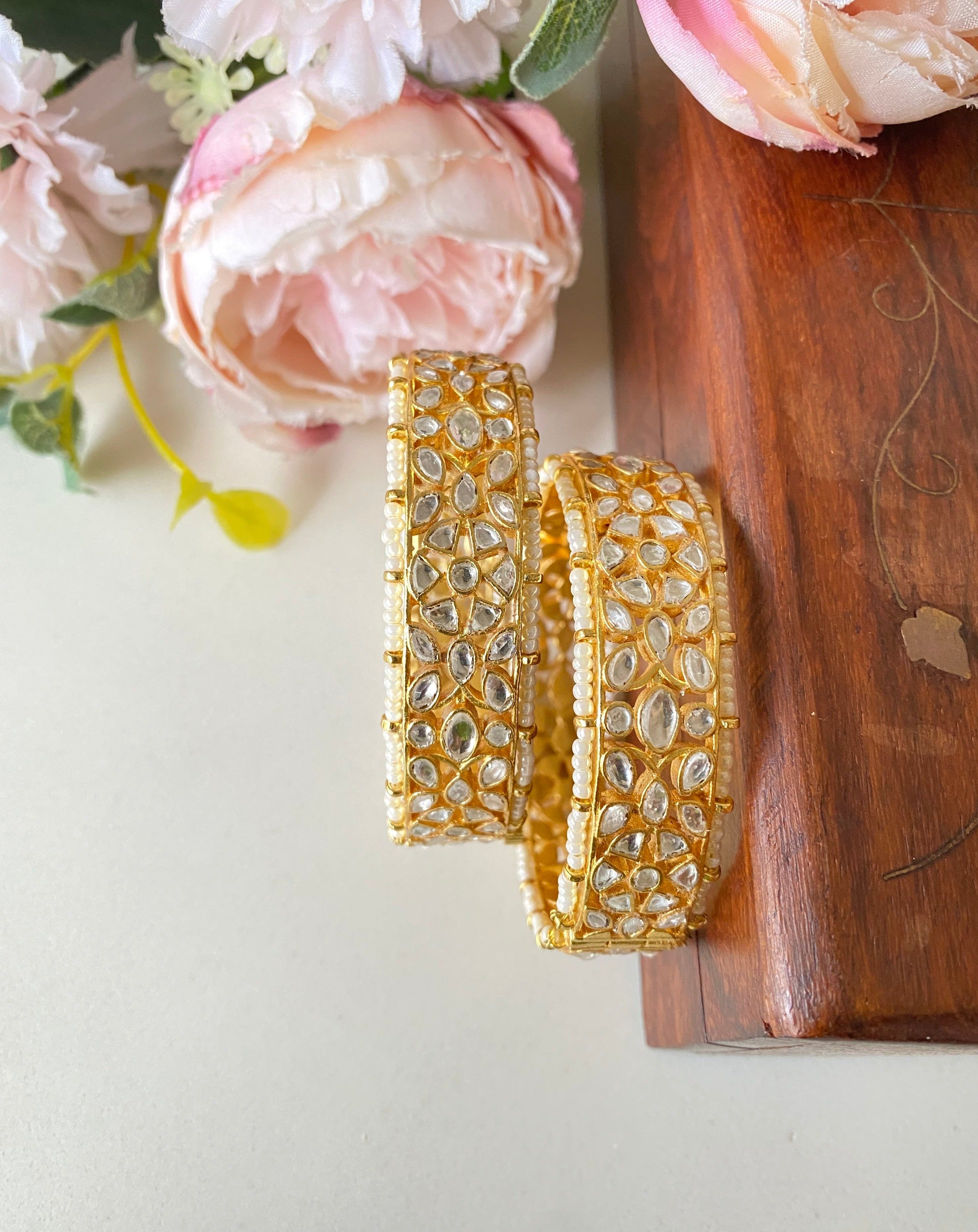 Gold plated Kundan Bangle