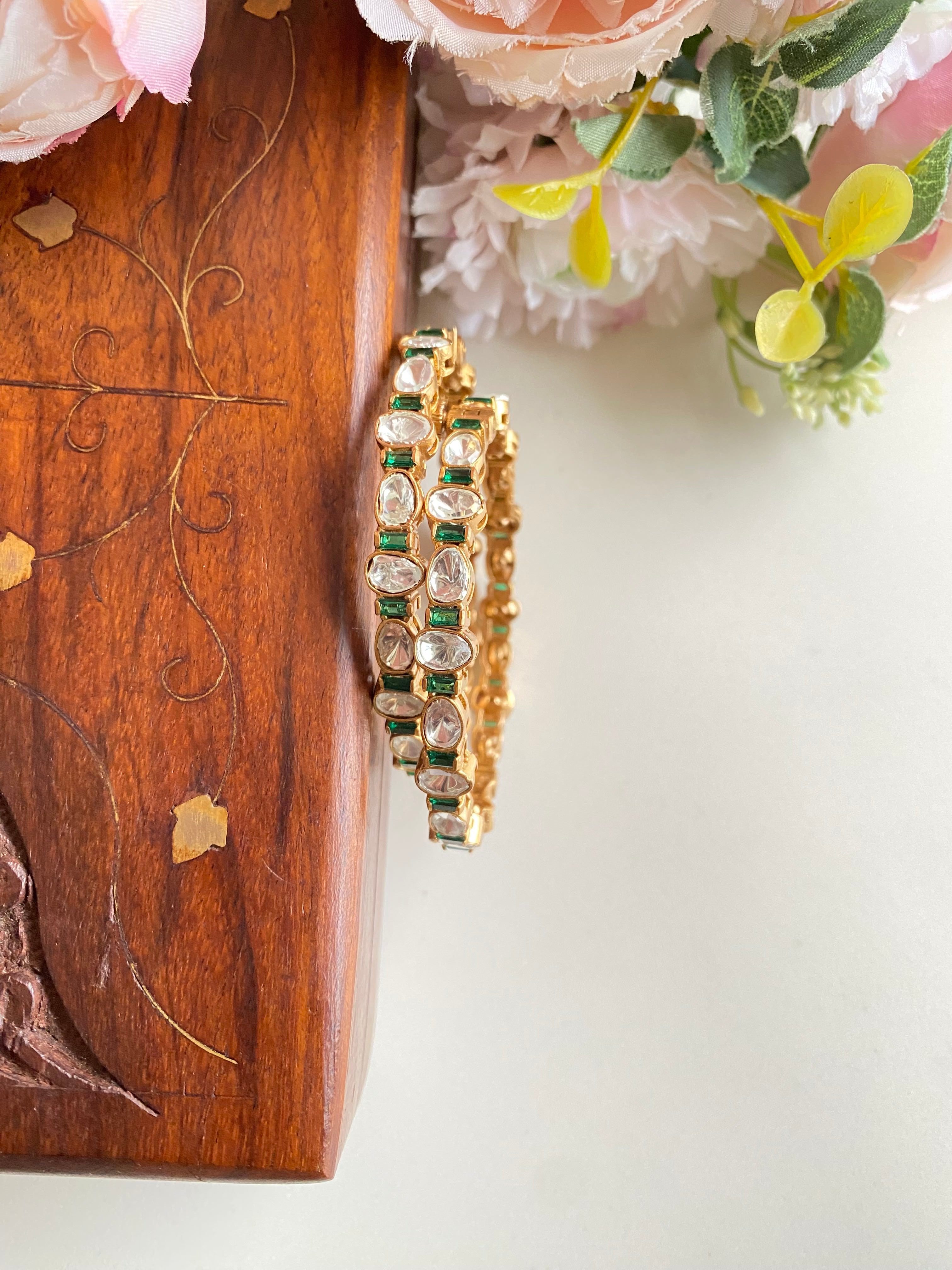 Gold plated Green Kundan Bangle