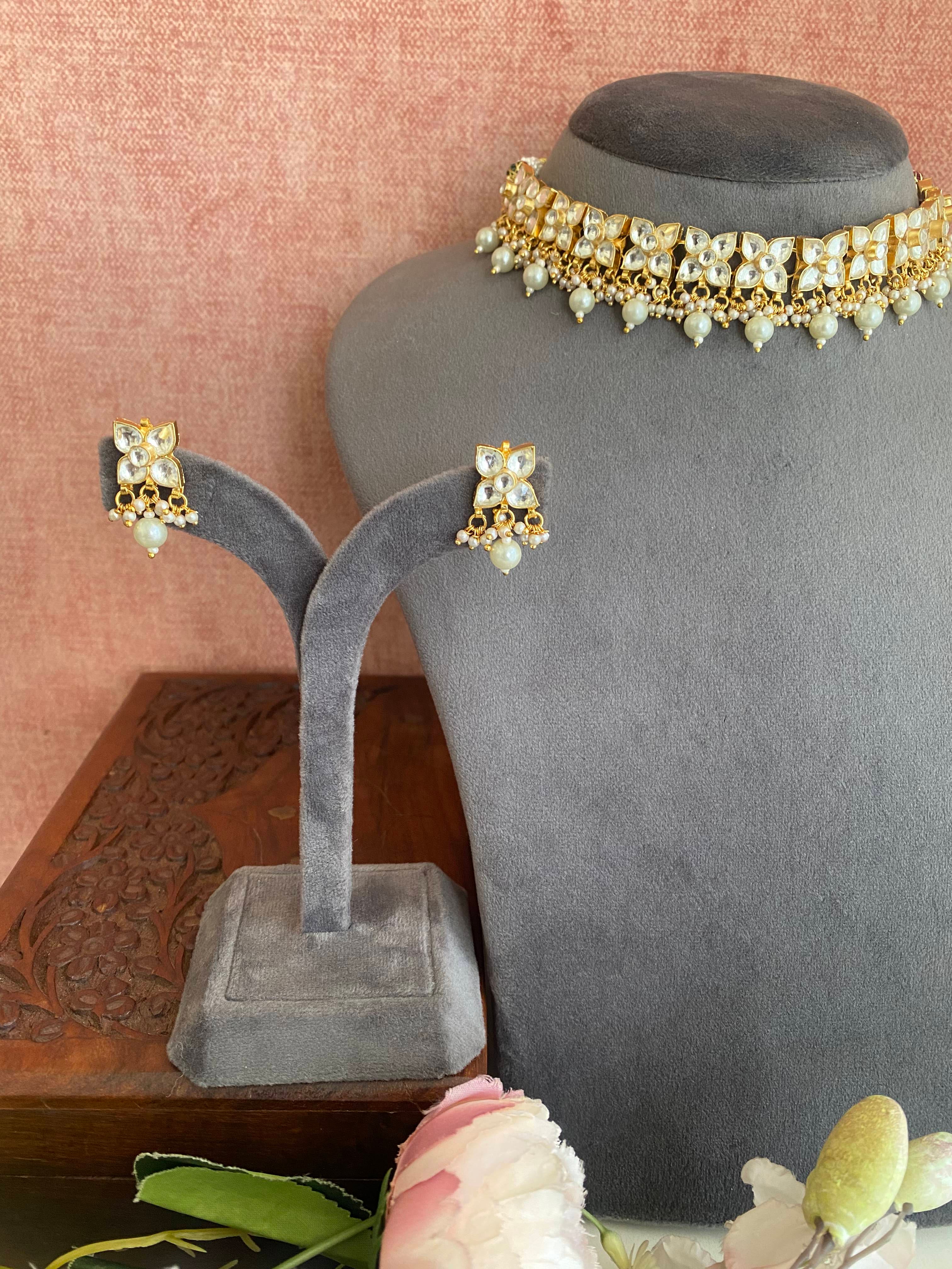 Gold plated White Kundan Choker Set