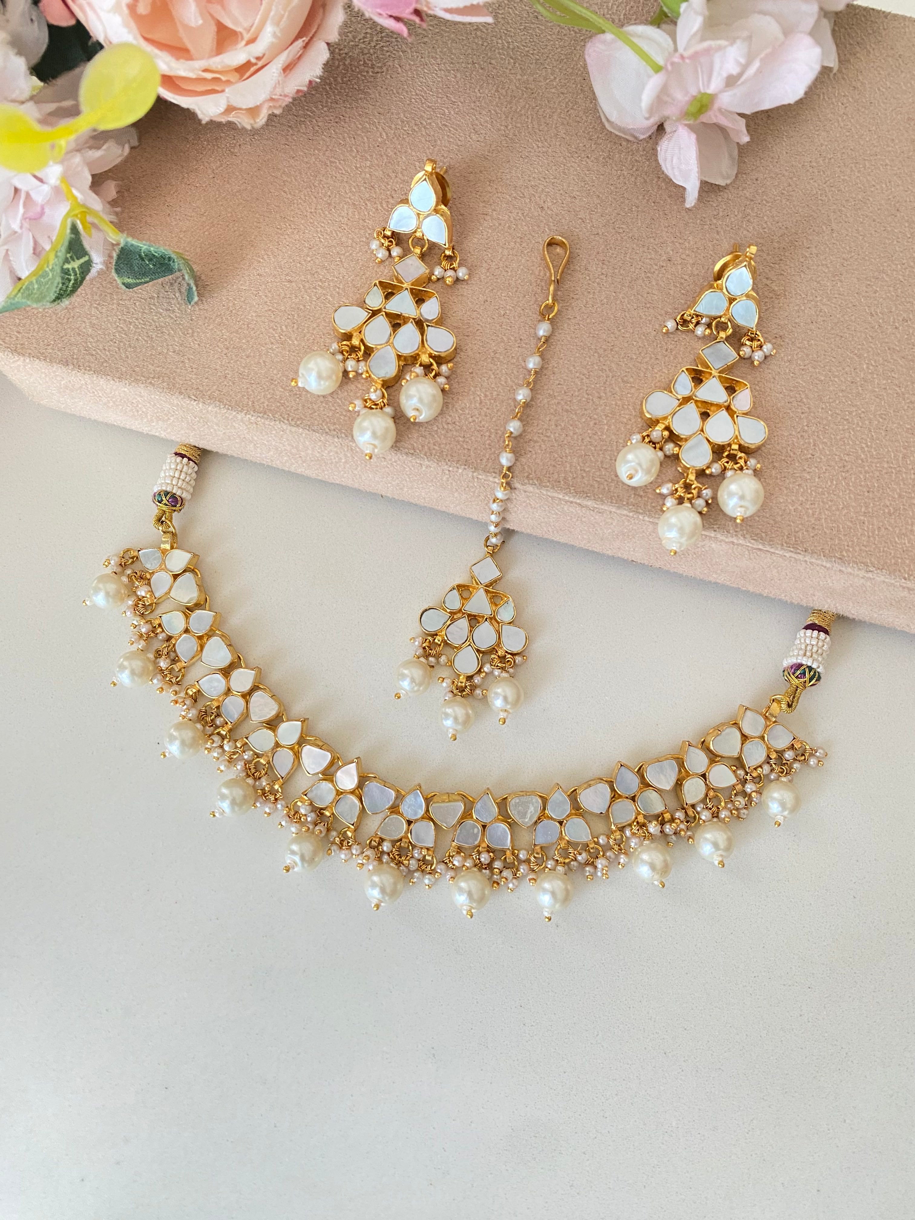 Mother of pearl necklace set