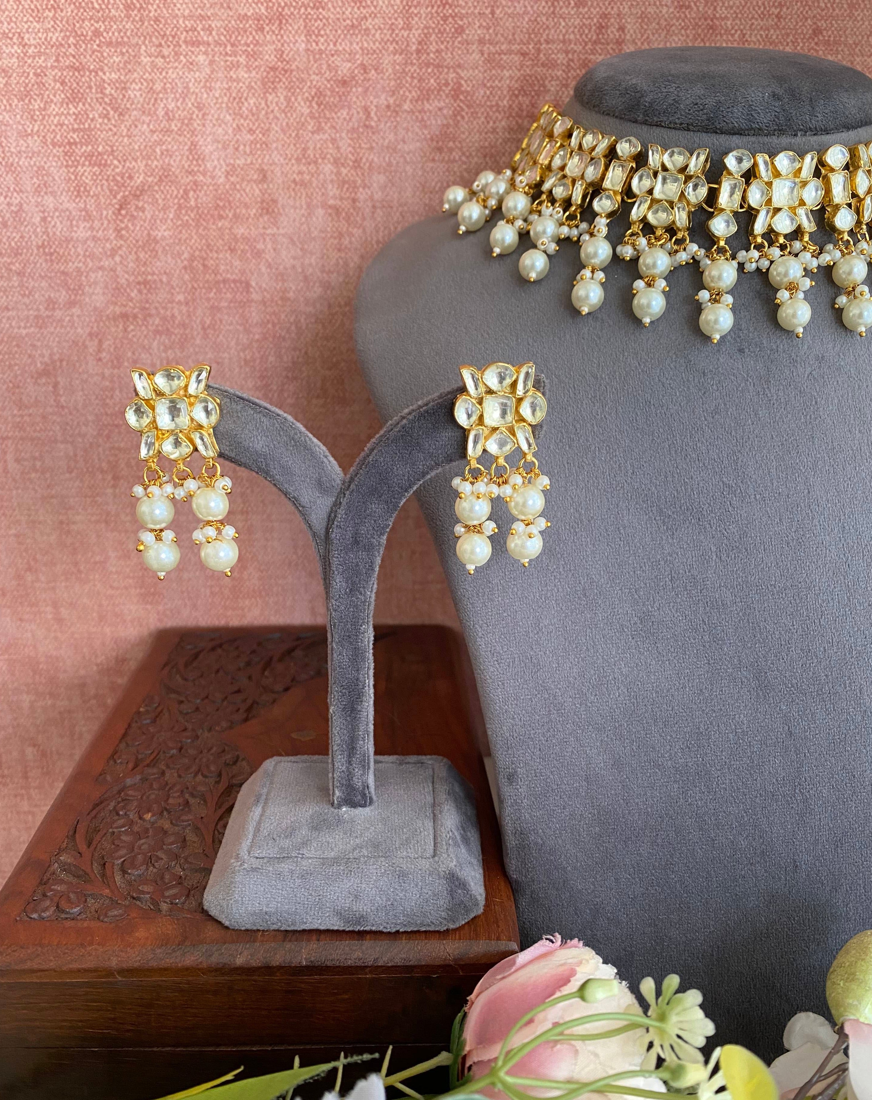 Gold plated Kundan choker set in pearl
