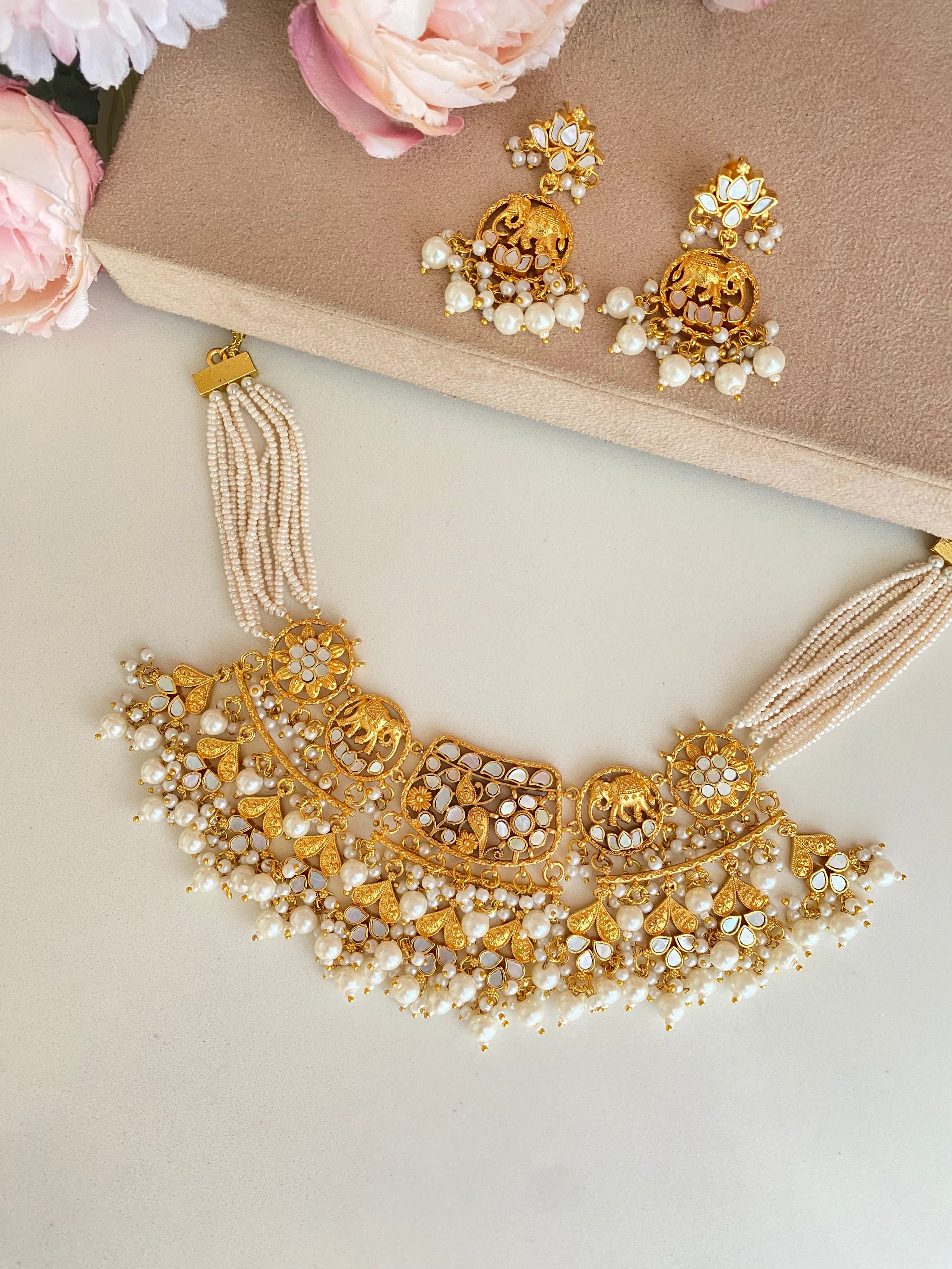 Mother Of pearl Antique choker set