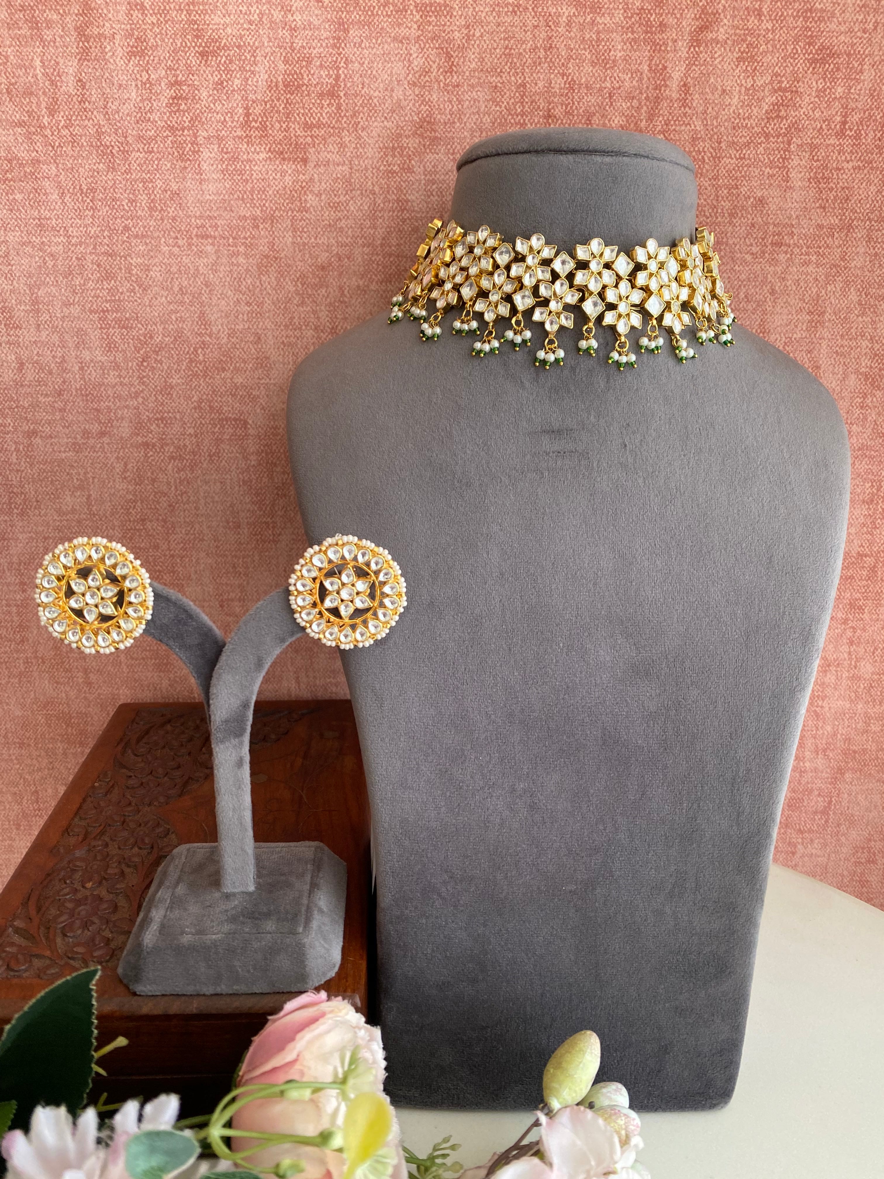 Gold plated Kundan Choker Set in Green Pearl