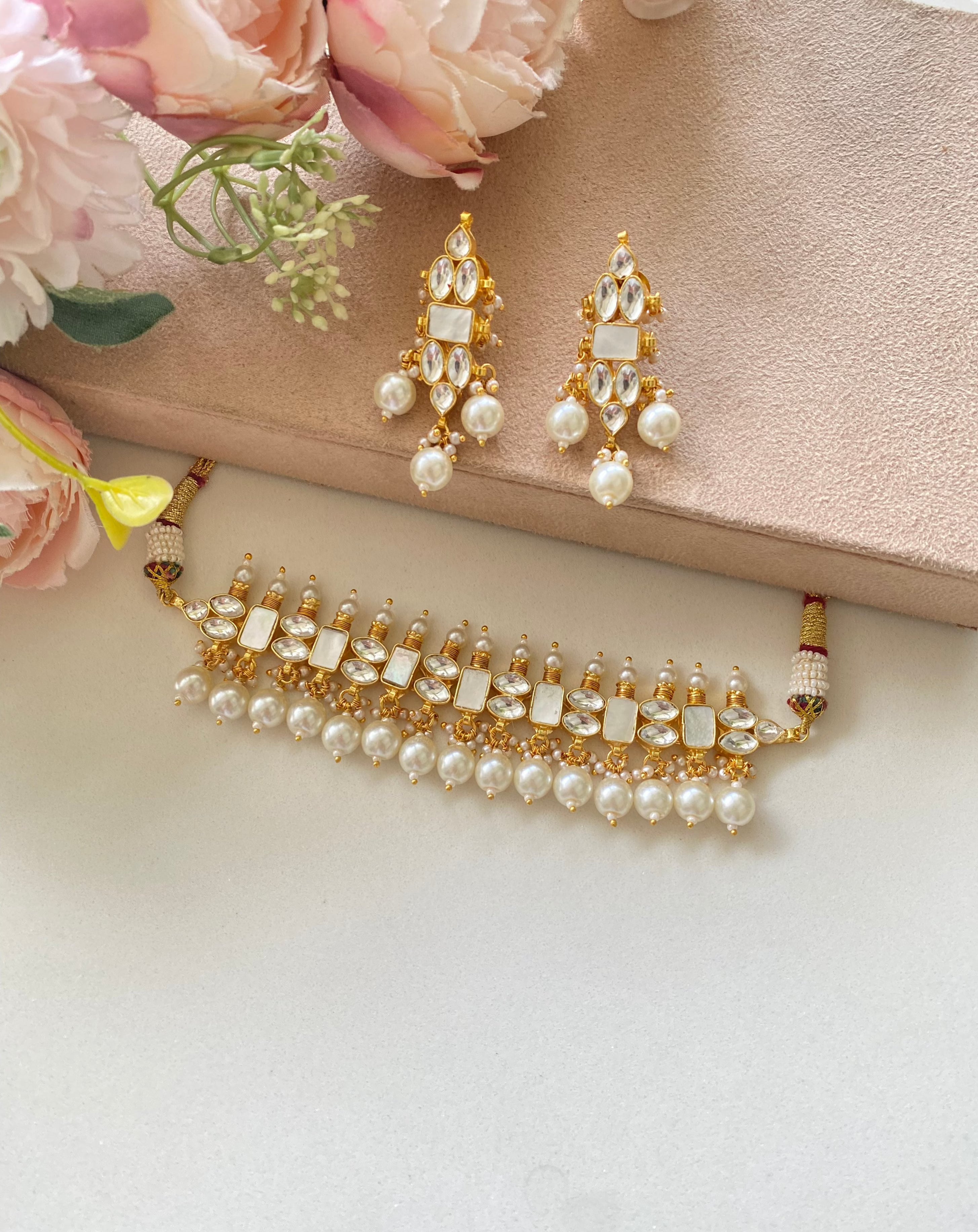 Mother of pearl Gold plated Choker Set