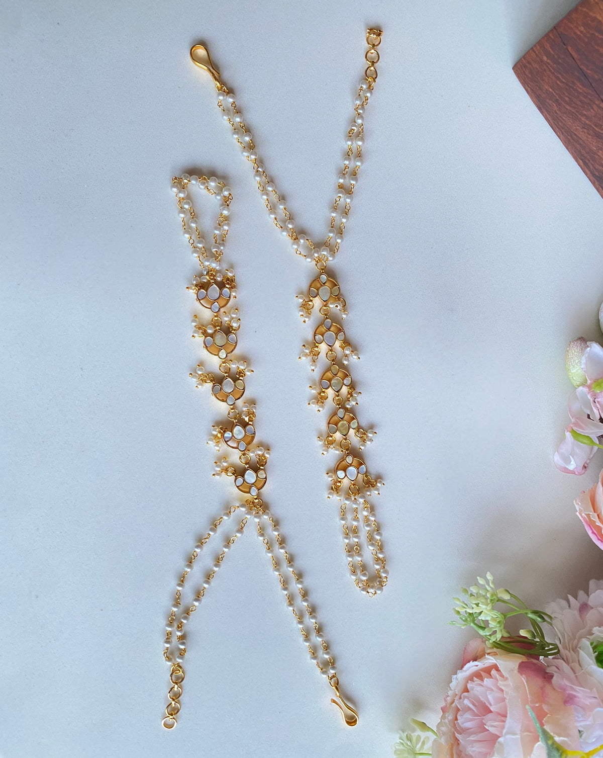Gold plated Mother of Pearl Hathphool