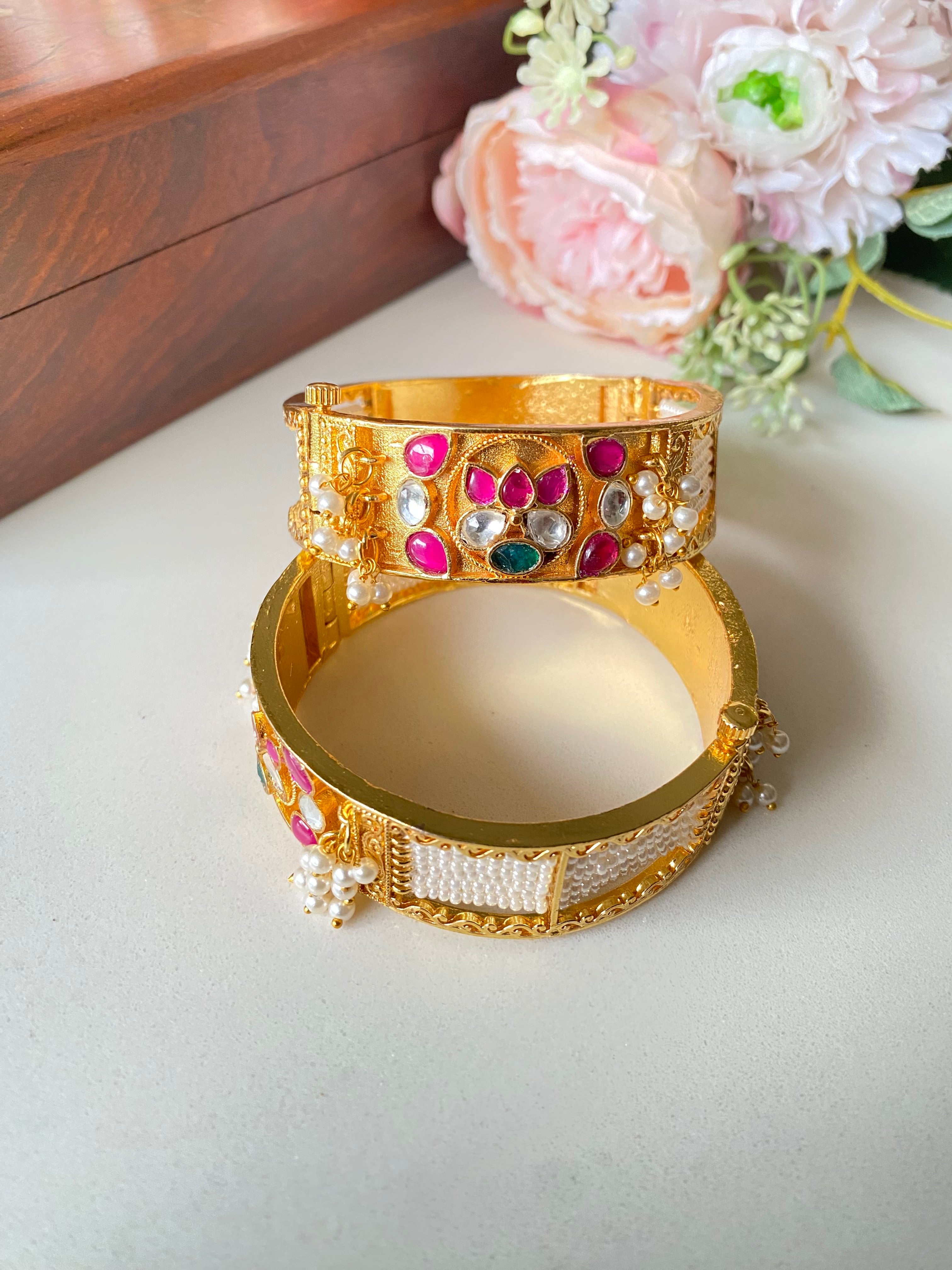 Pink Kundan Bangles