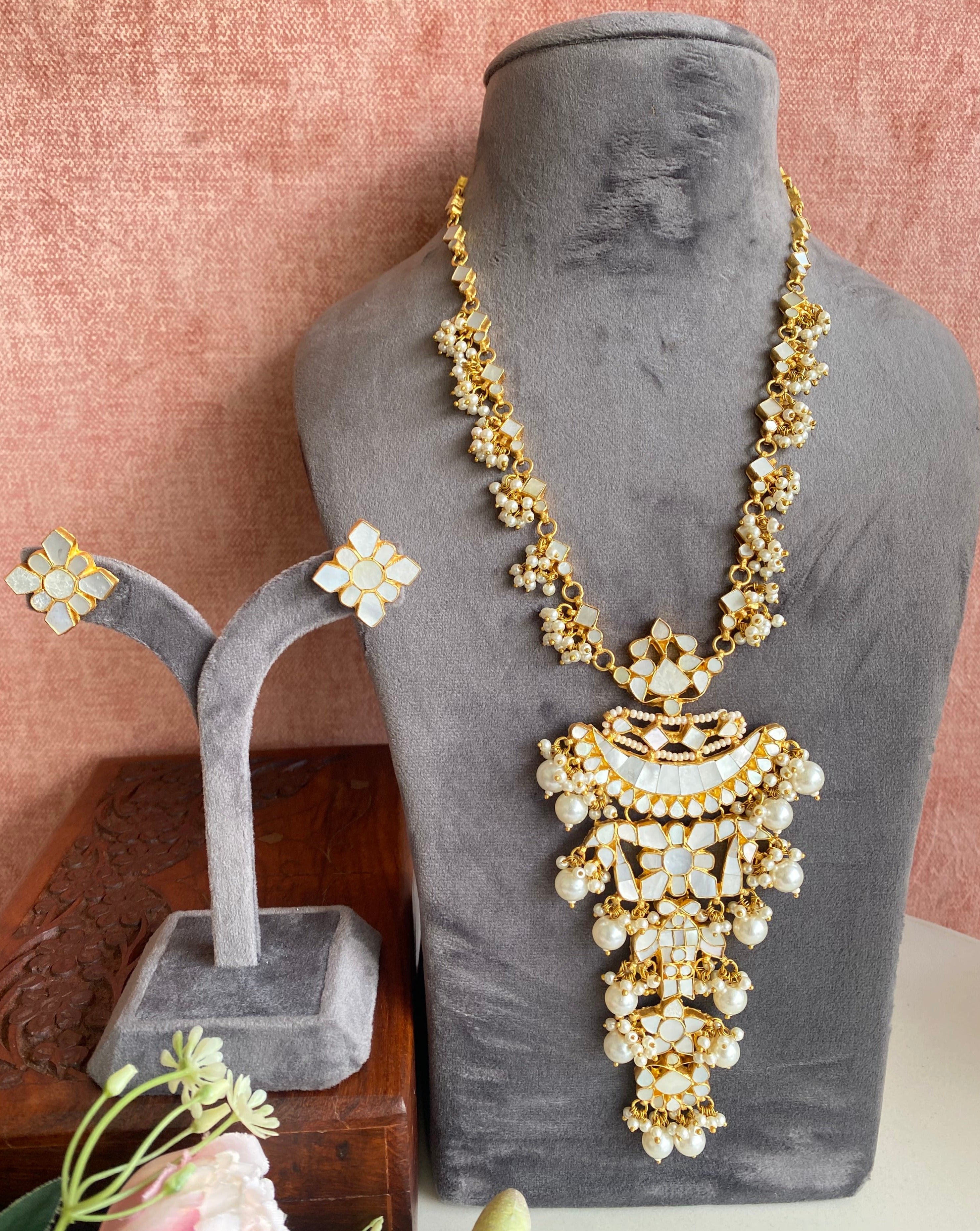 Mother of pearl long set