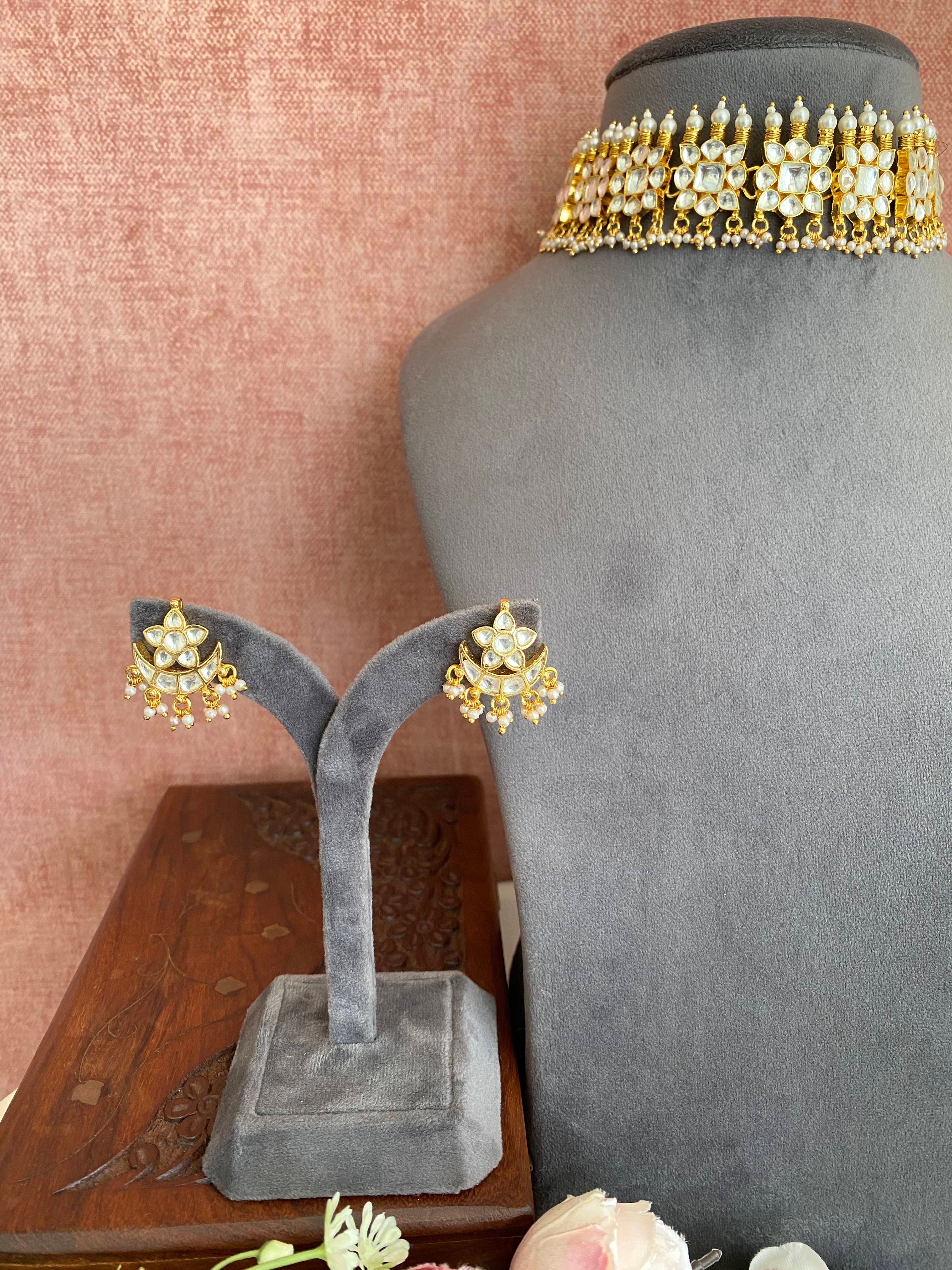 Gold plated Kundan Choker Set