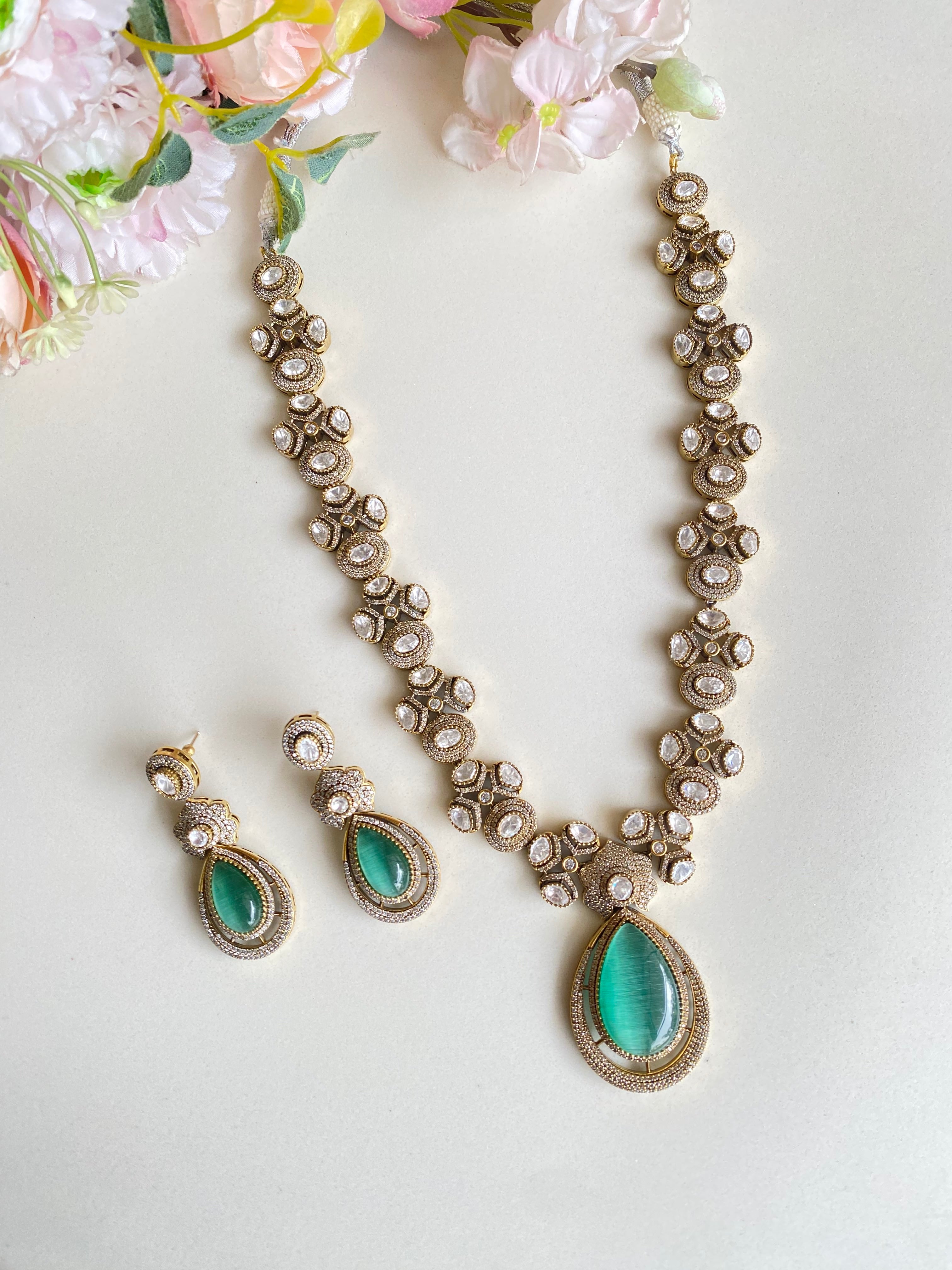 silver plating Moissanite Mint Stone Necklace set