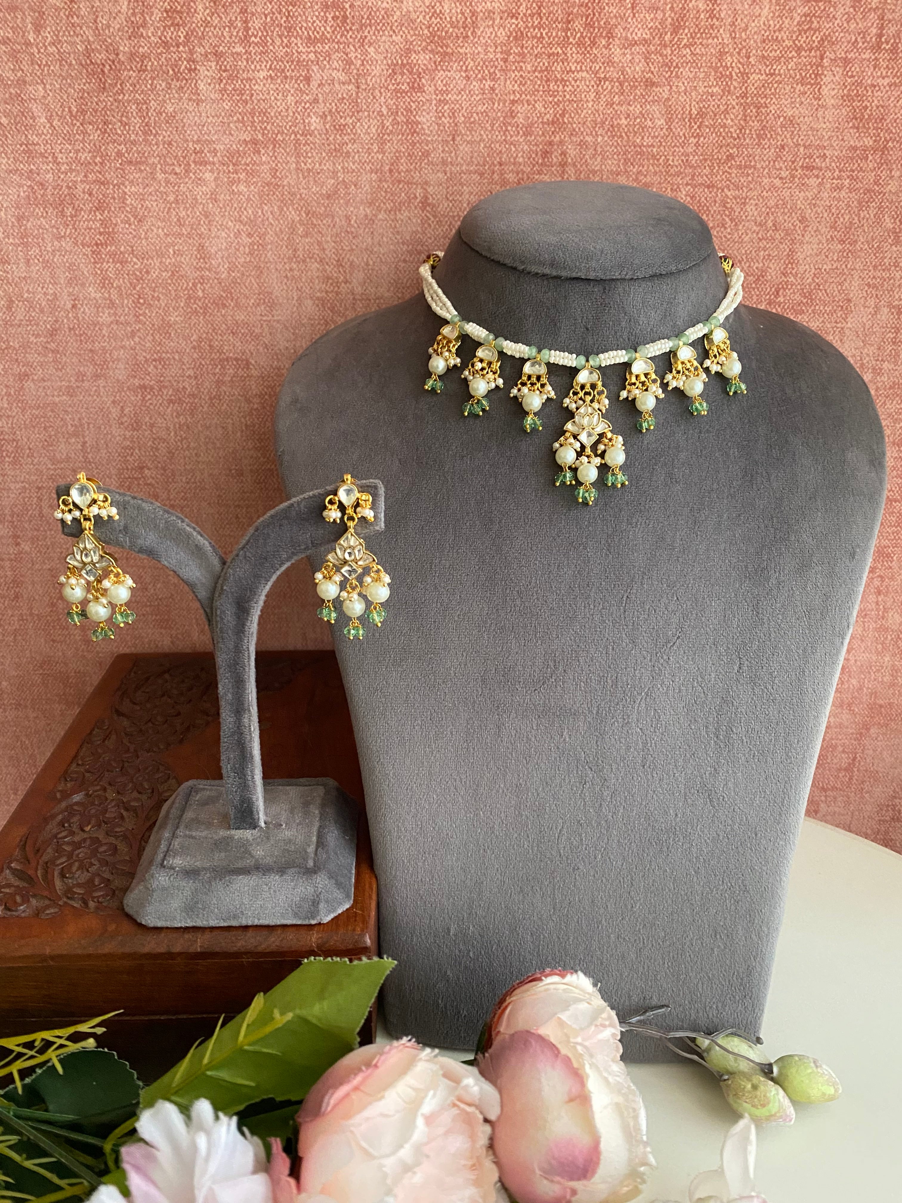 Gold plated Kundan Choker Set