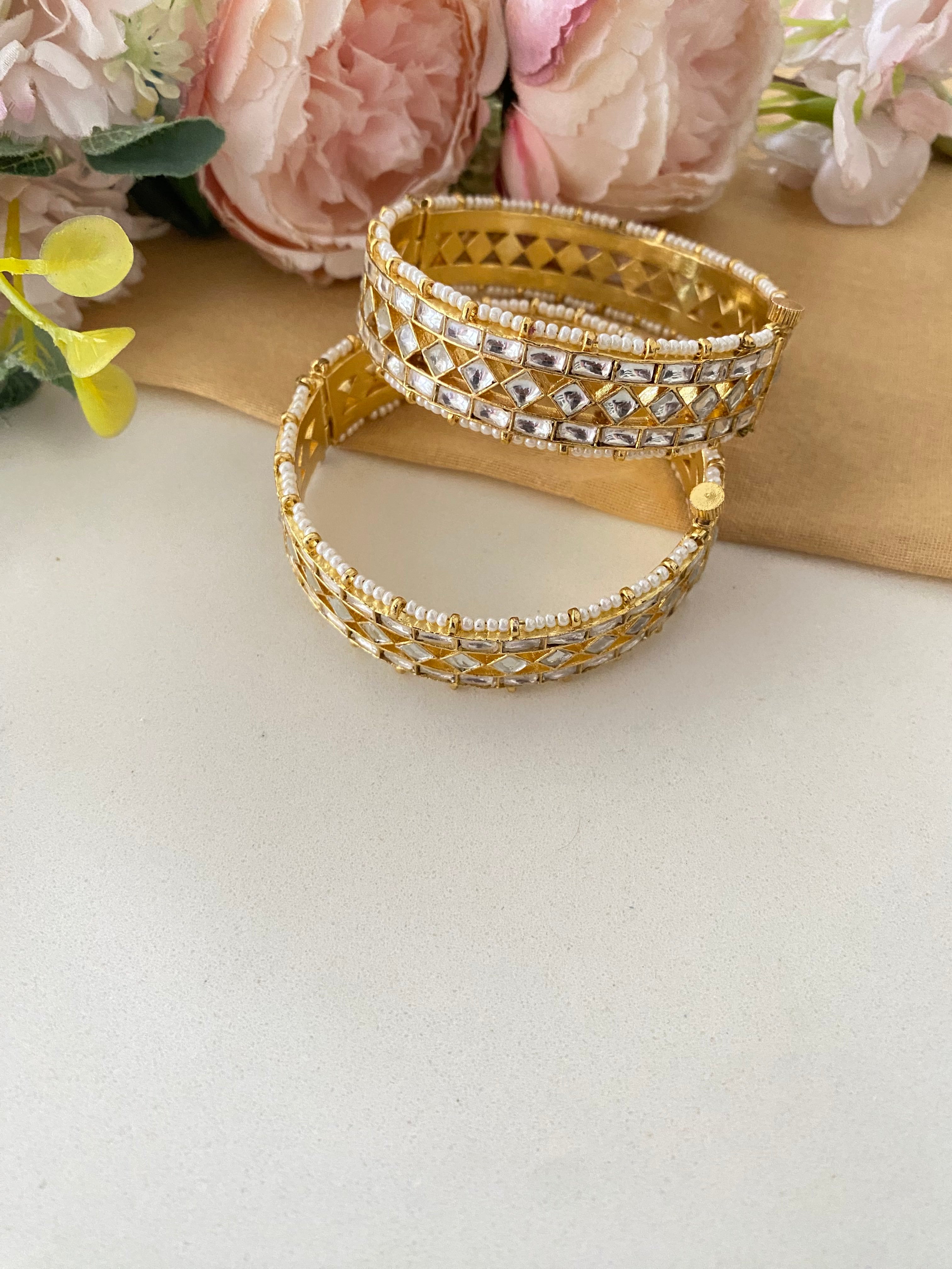 Gold plated Kundan Bangle