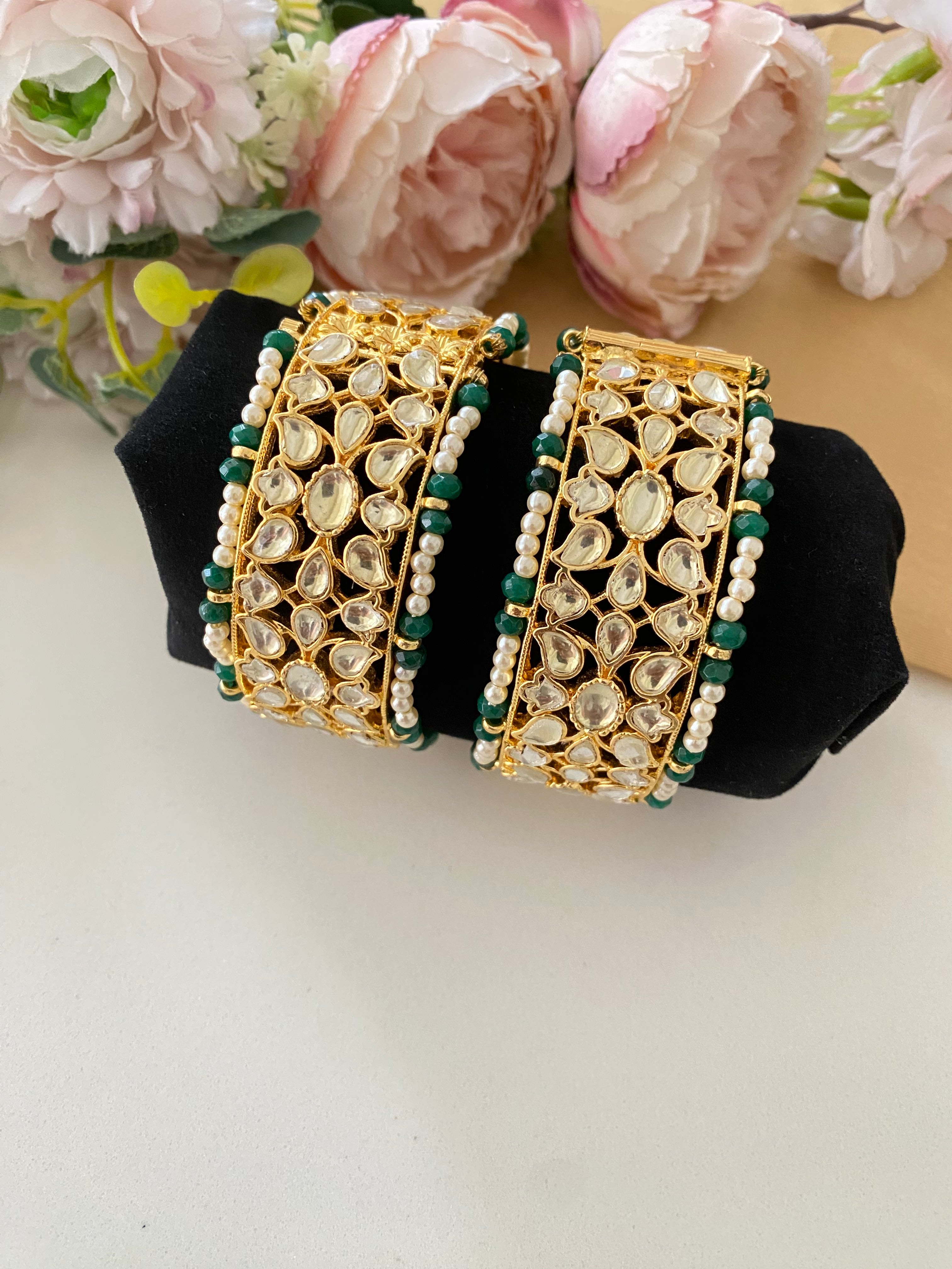 Gold plated Kundan Broad Bangle