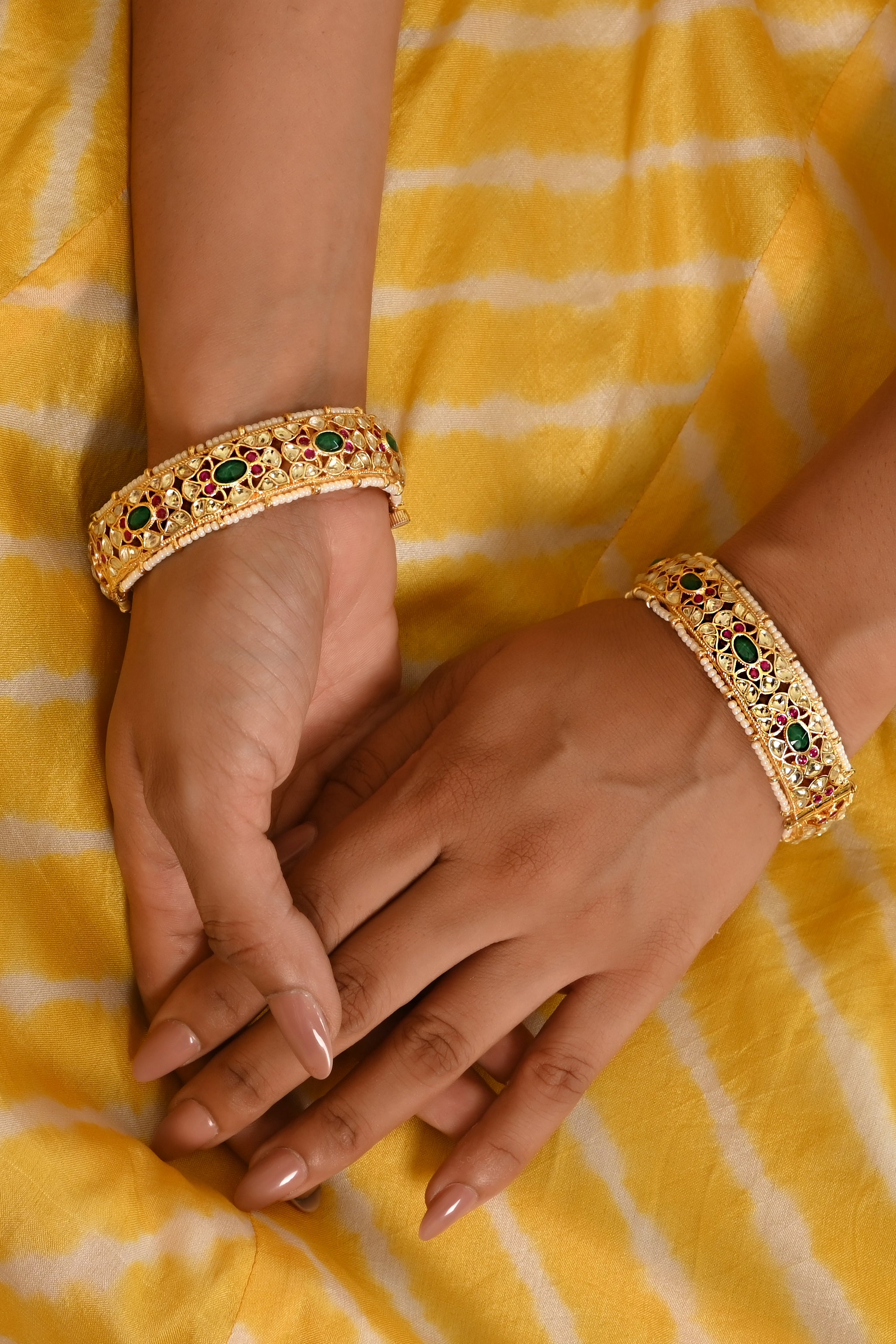 Gold plated Green Kundan Bangles