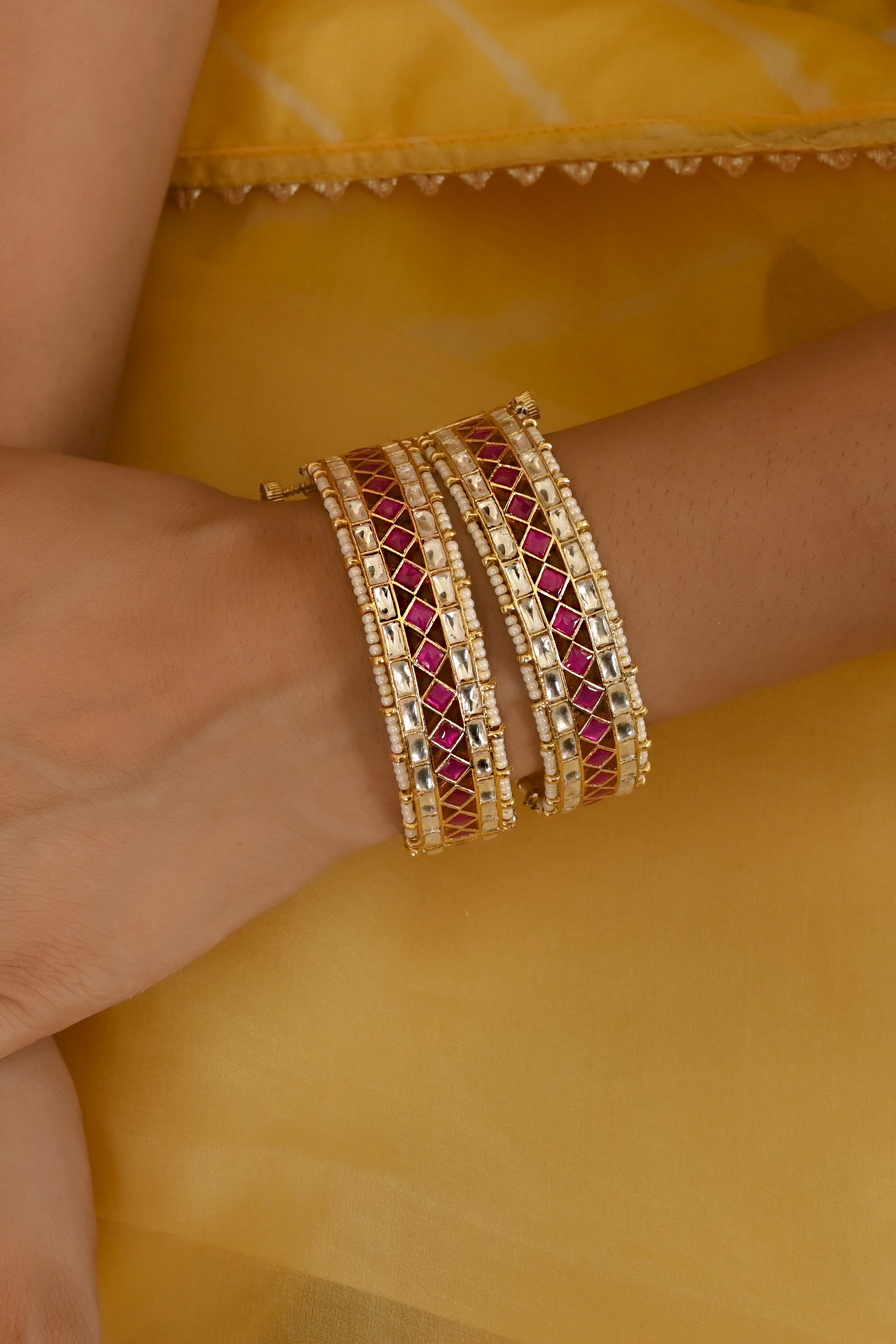 Gold plated Pink Kundan Bangle