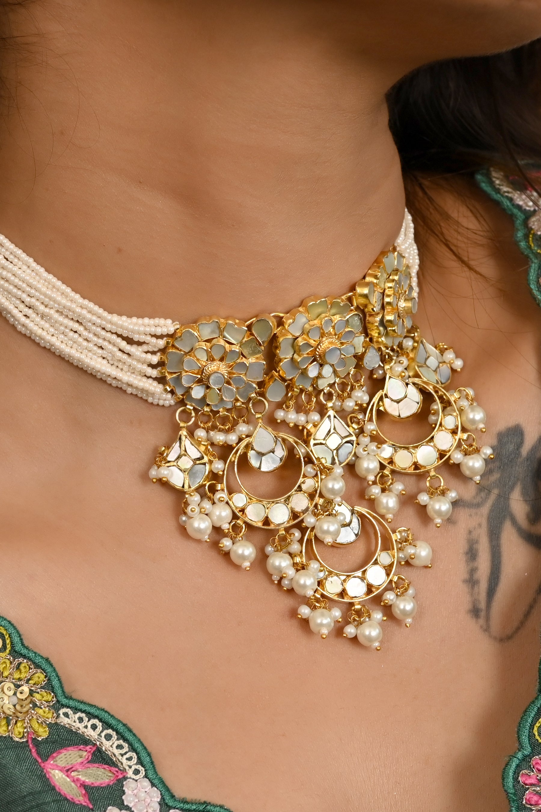 Mother Of Pearl choker set