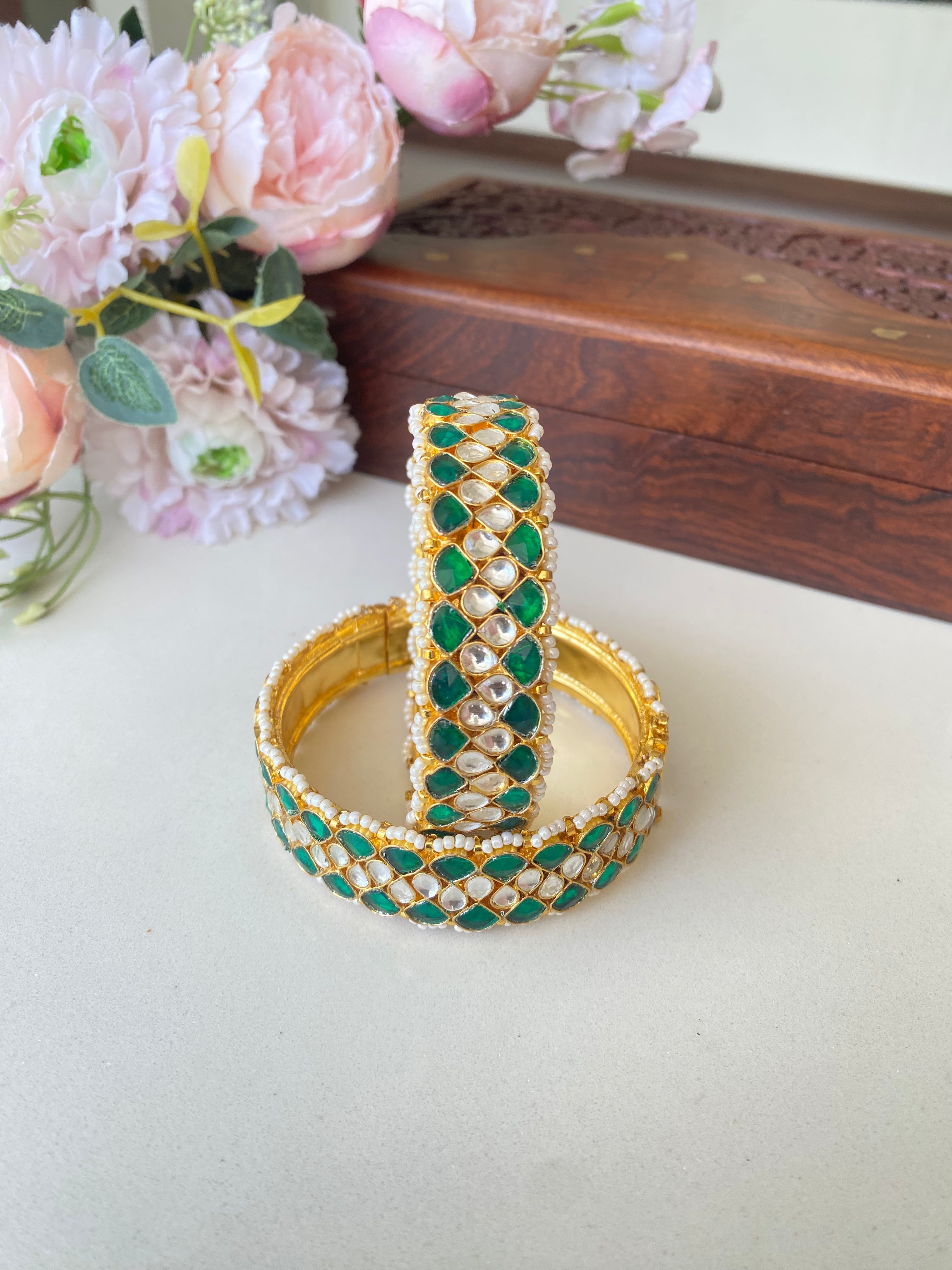 Gold plated Green Kundan Bangles