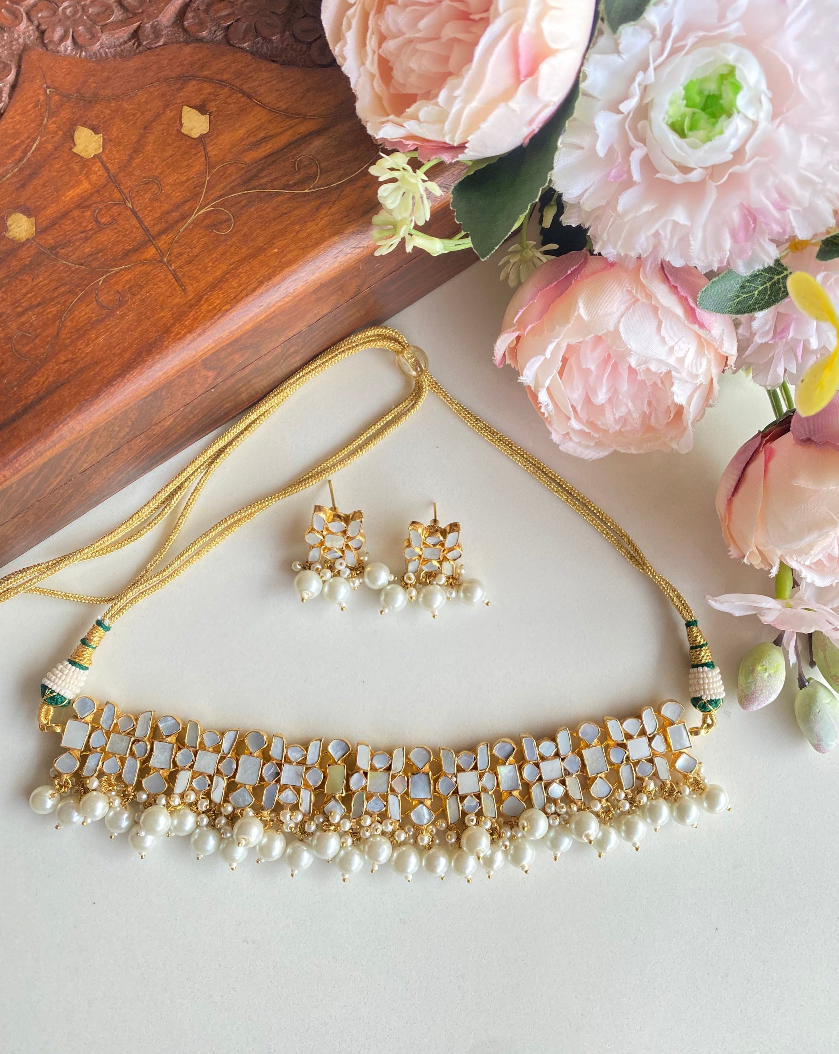 Mother of Pearl Choker set