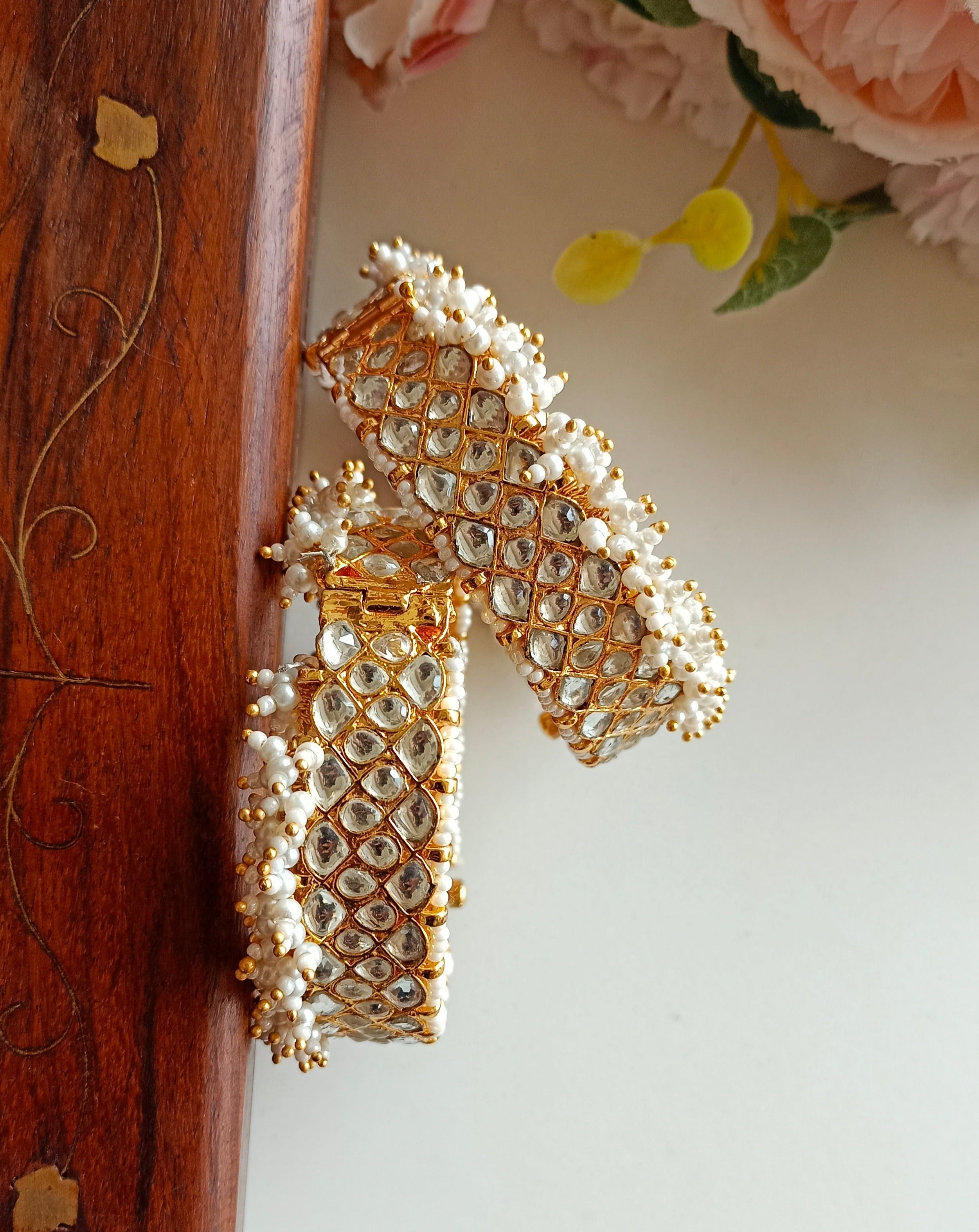 Gold plated Kundan Bangle in pearl detailing