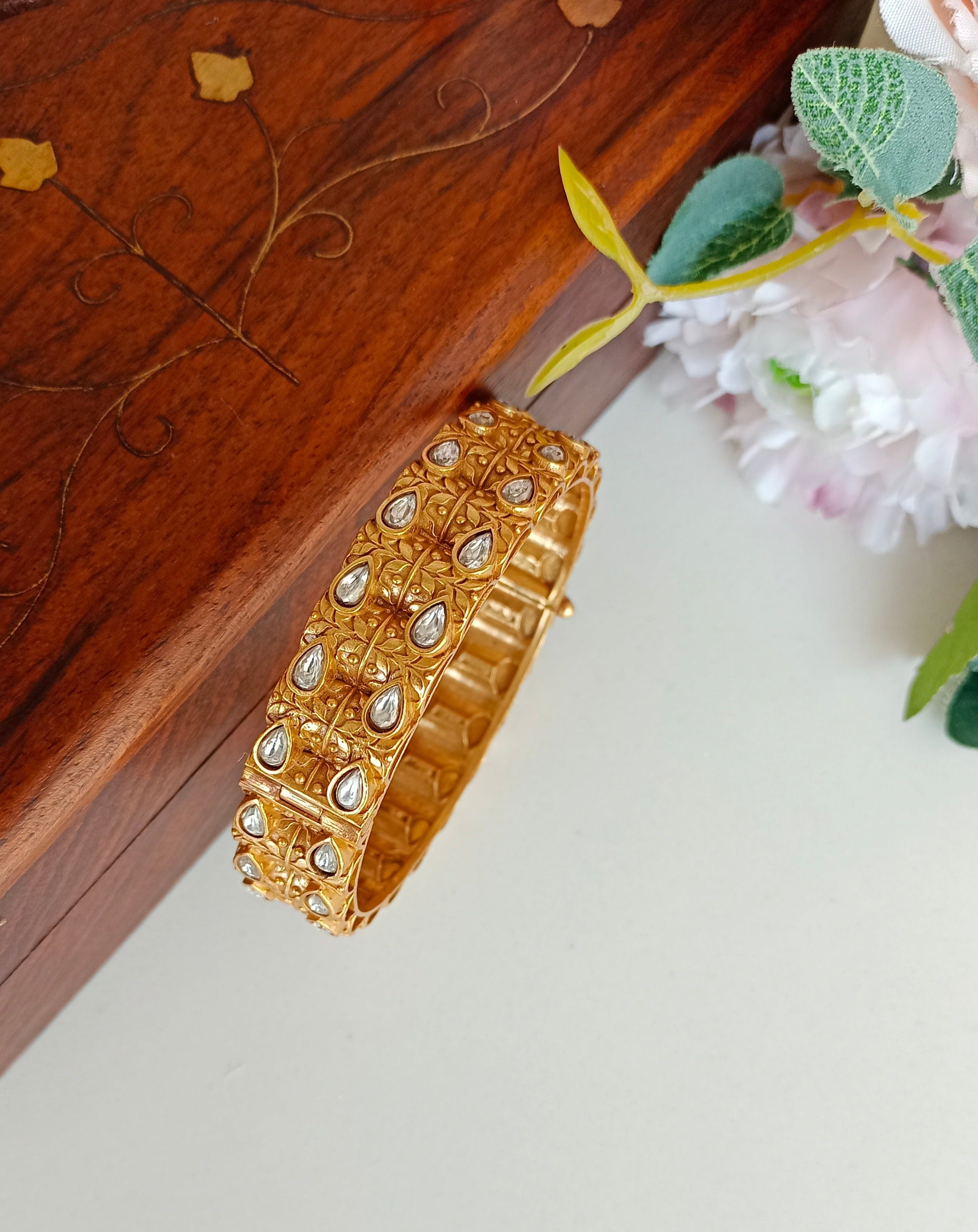 Gold Plated Kundan kada