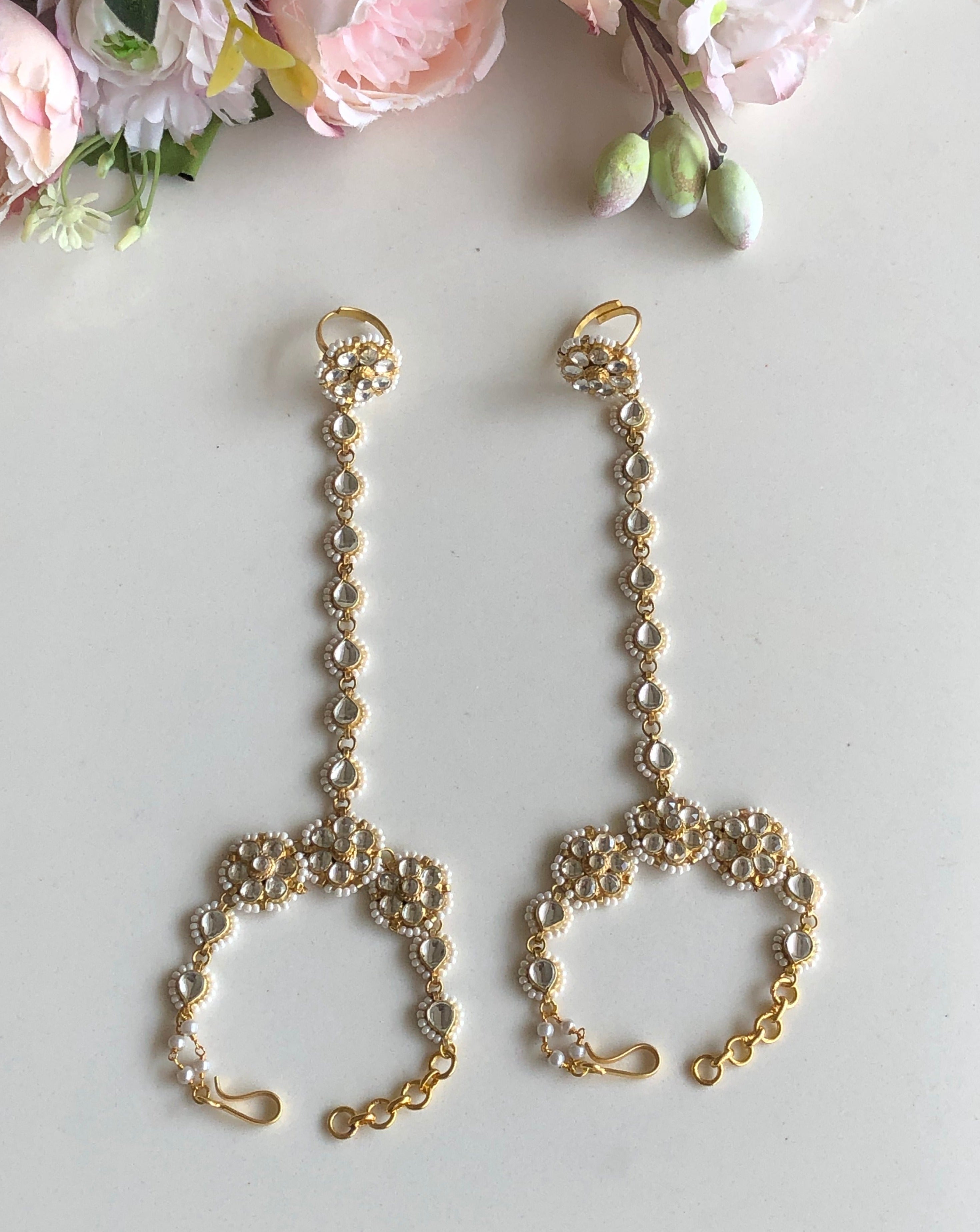 Gold plated Kundan Pearl Hathphool
