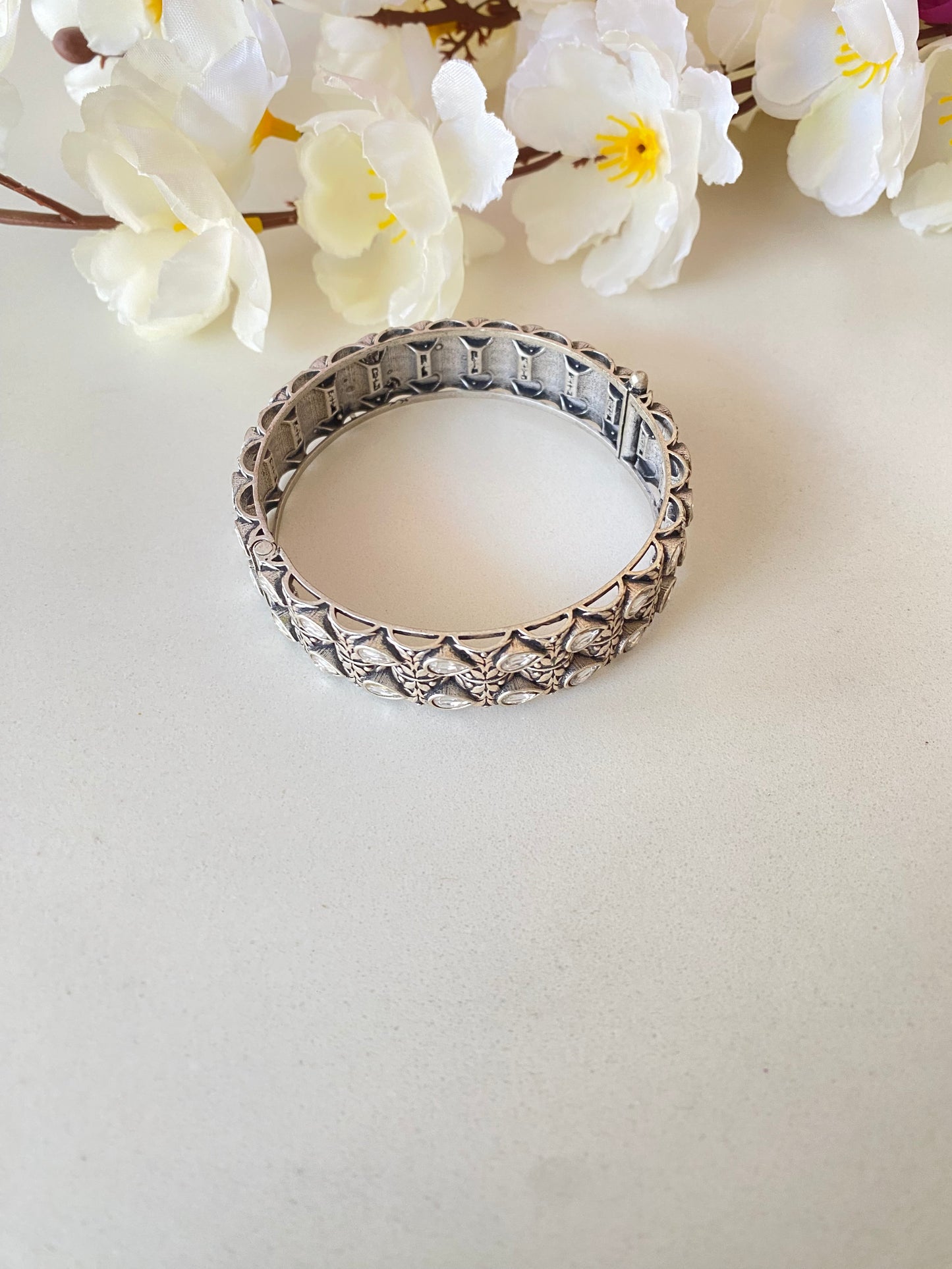 Oxidised kada