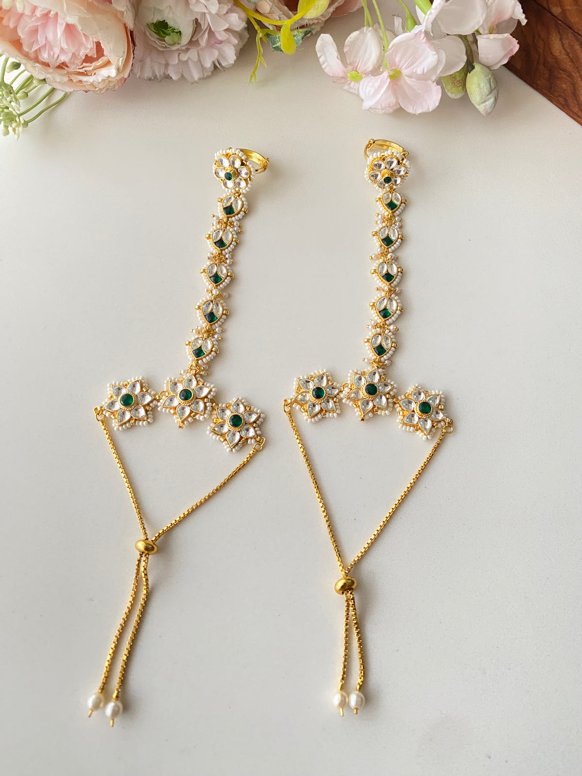 Gold plated Green Kundan Hathphool