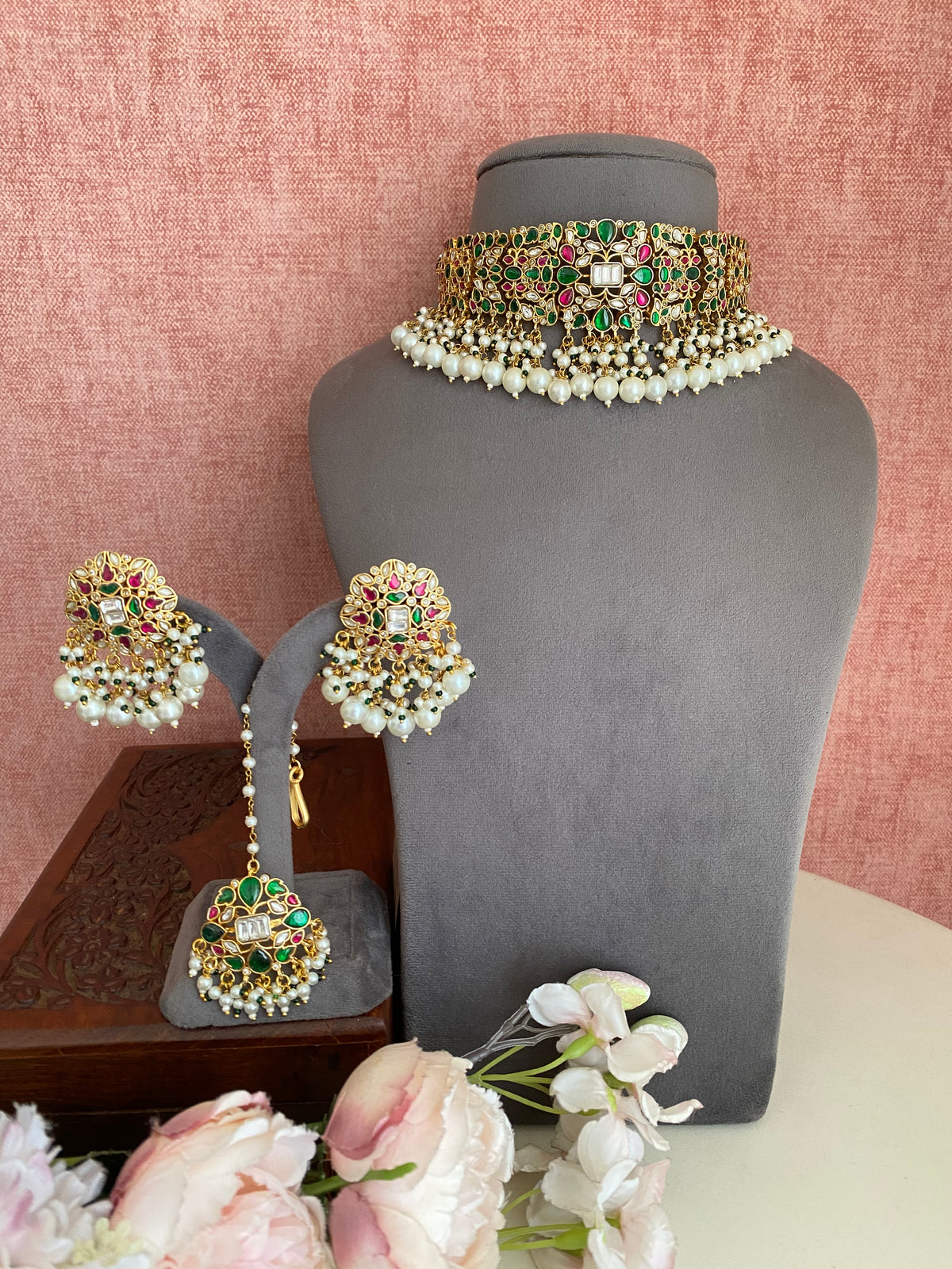 Gold plated Multicolor  Kundan choker Set