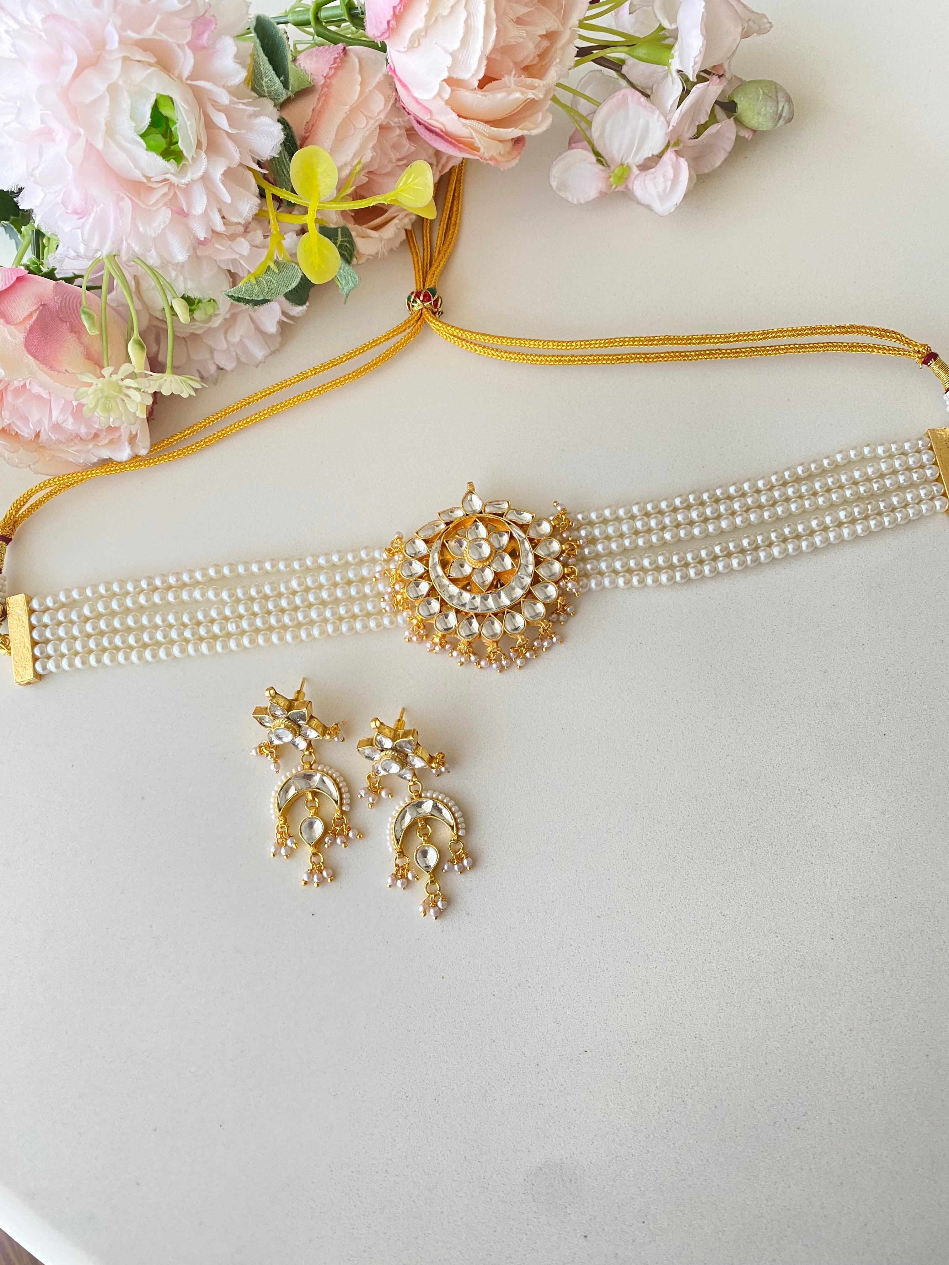 Gold plated Kundan Choker Set