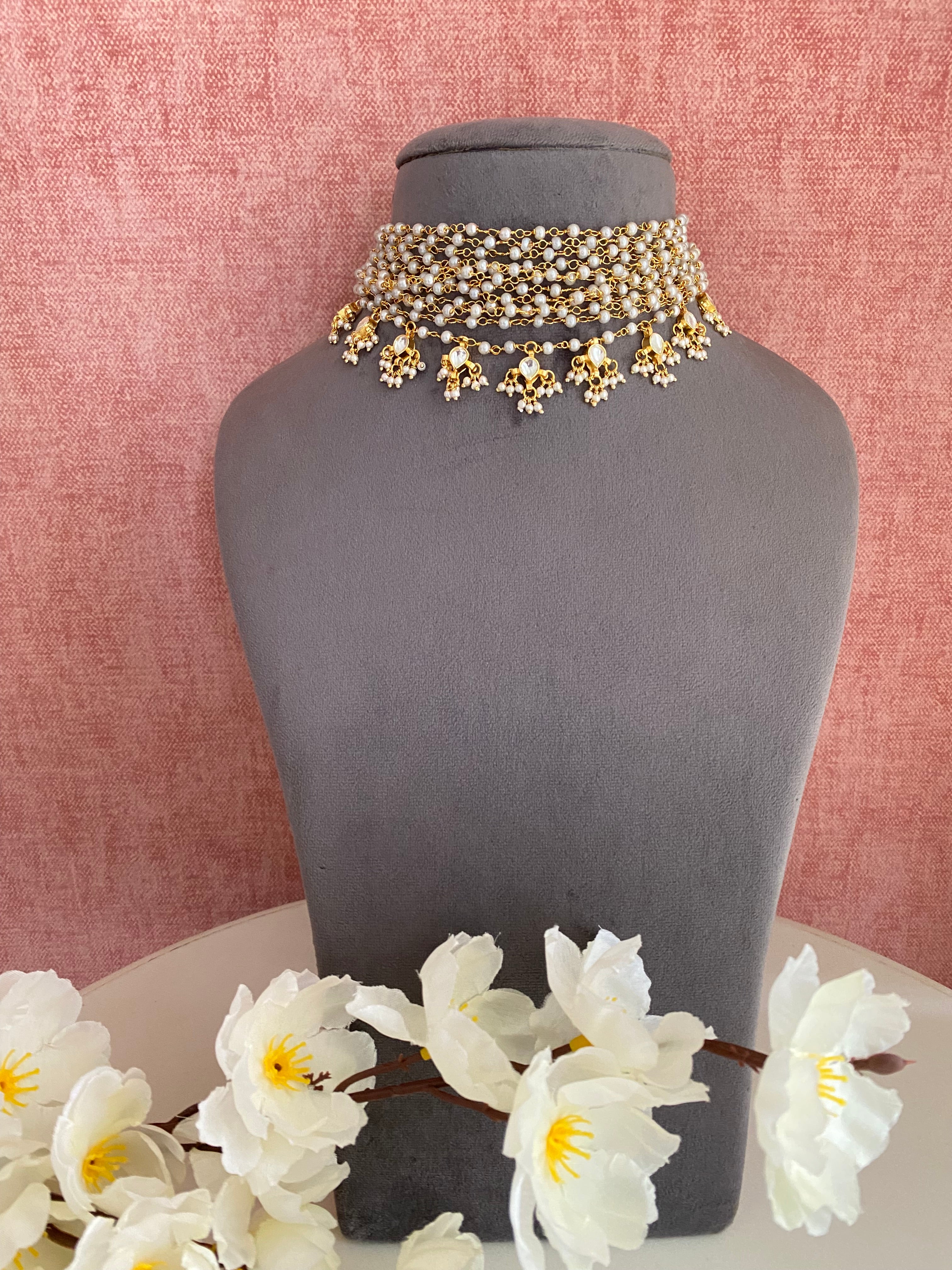 Gold plated Kundan choker